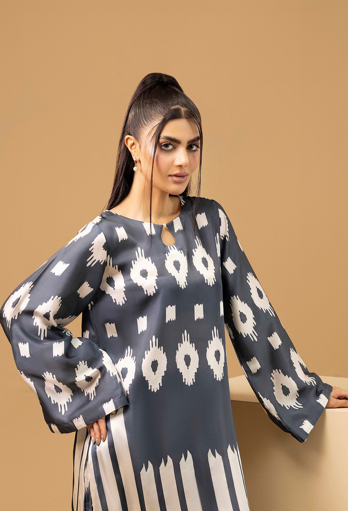 2 Piece – Printed Shamoz Silk
