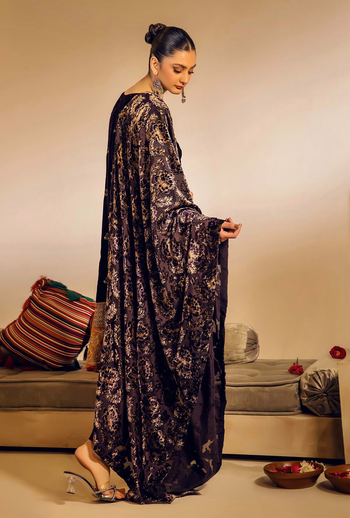 1 Piece – Embroidered Velvet