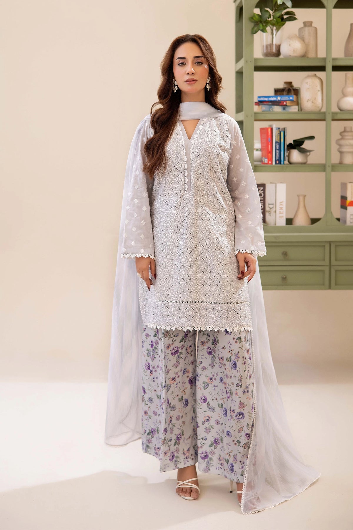 3 Piece – Embroidered Lawn