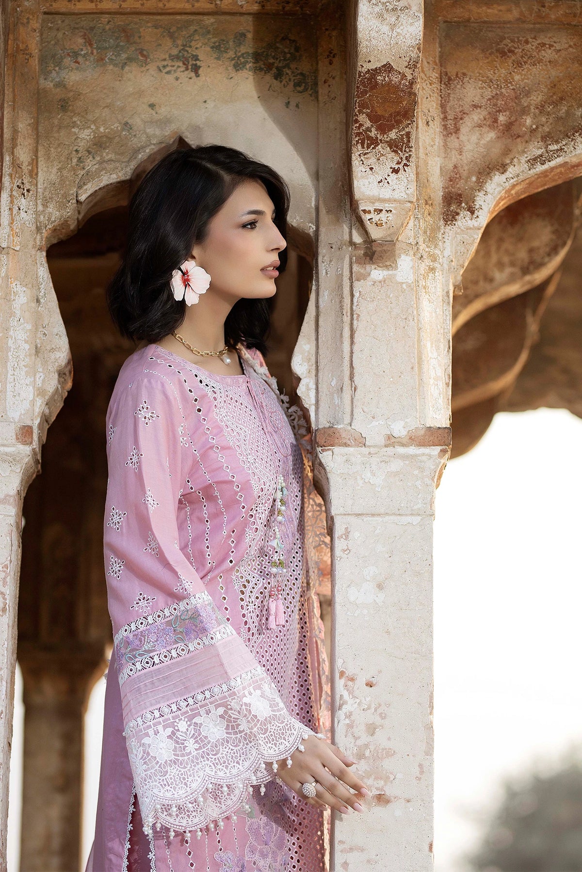 3 Piece – Embroidered Lawn