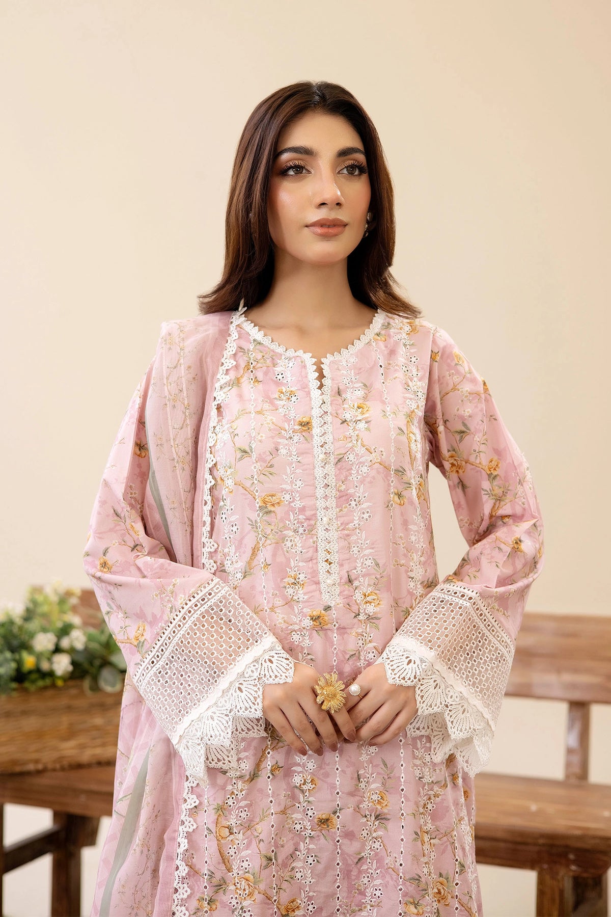 3 Piece – Embroidered Lawn
