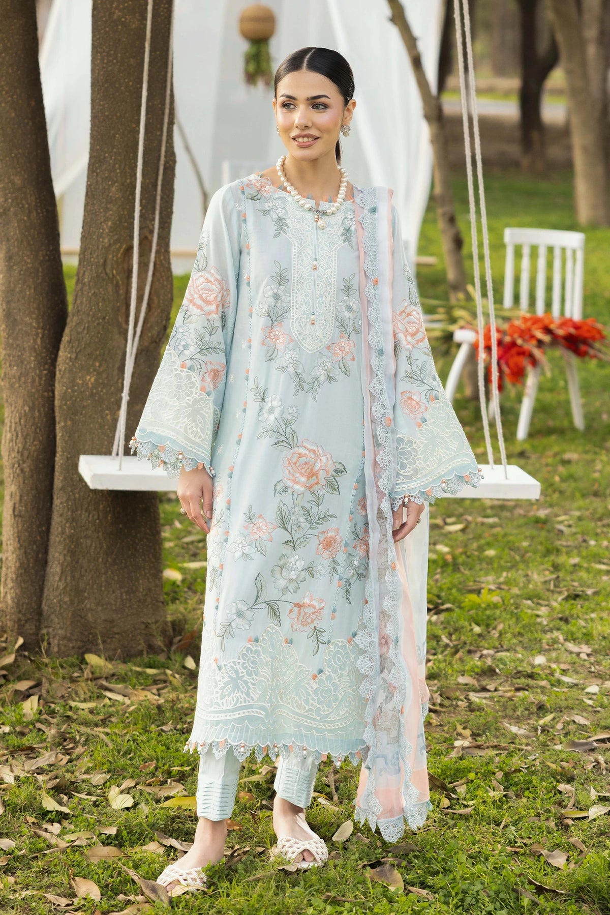 3 Piece – Embroidered Lawn
