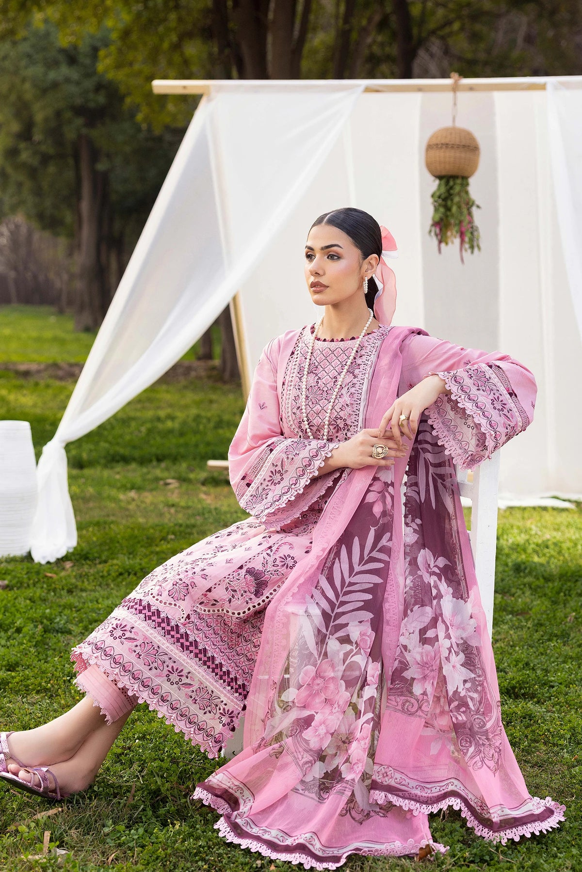 3 Piece – Embroidered Lawn