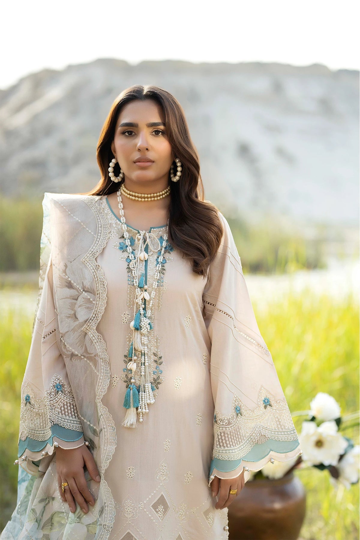 3 Piece – Embroidered Lawn