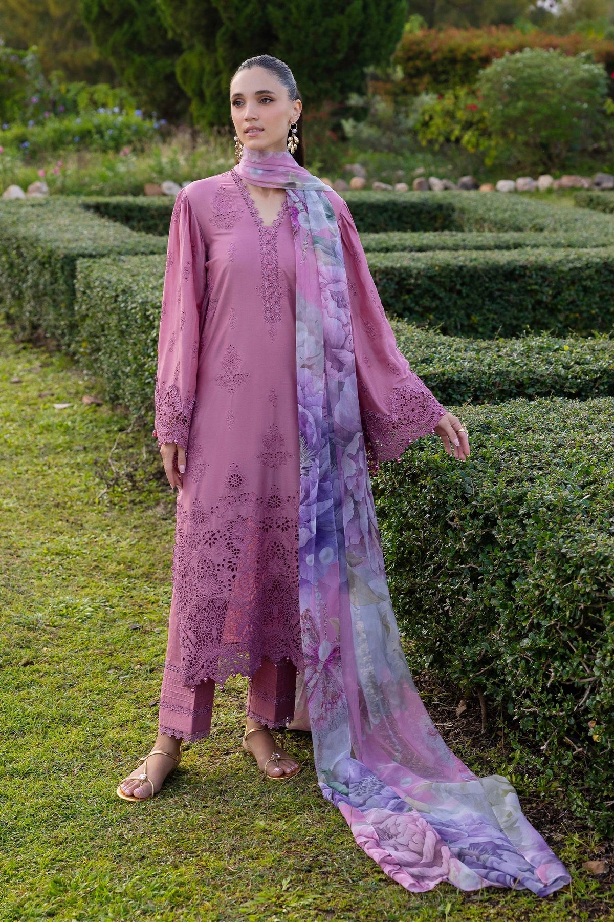 3 Piece – Embroidered Lawn