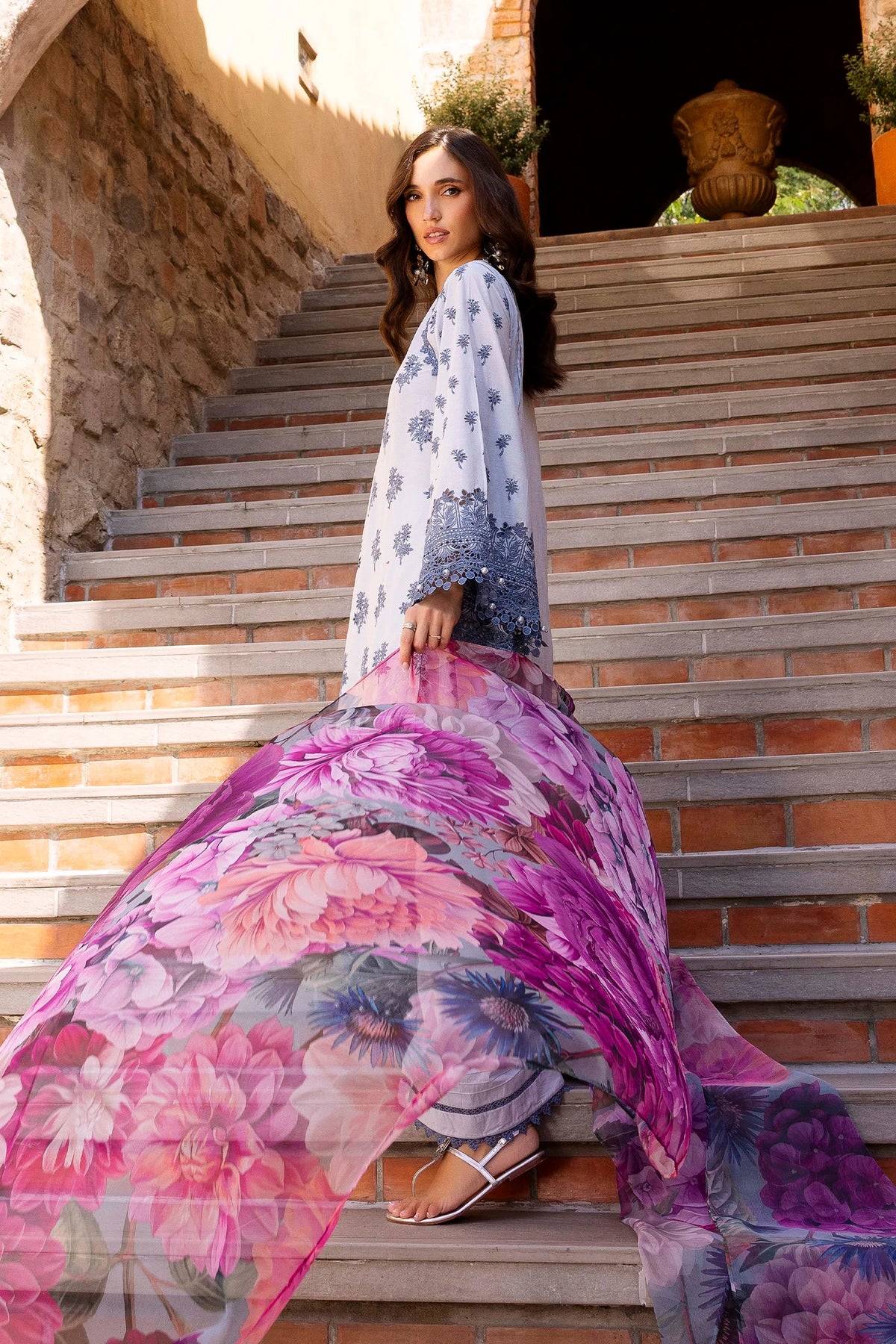 3 Piece – Embroidered Lawn
