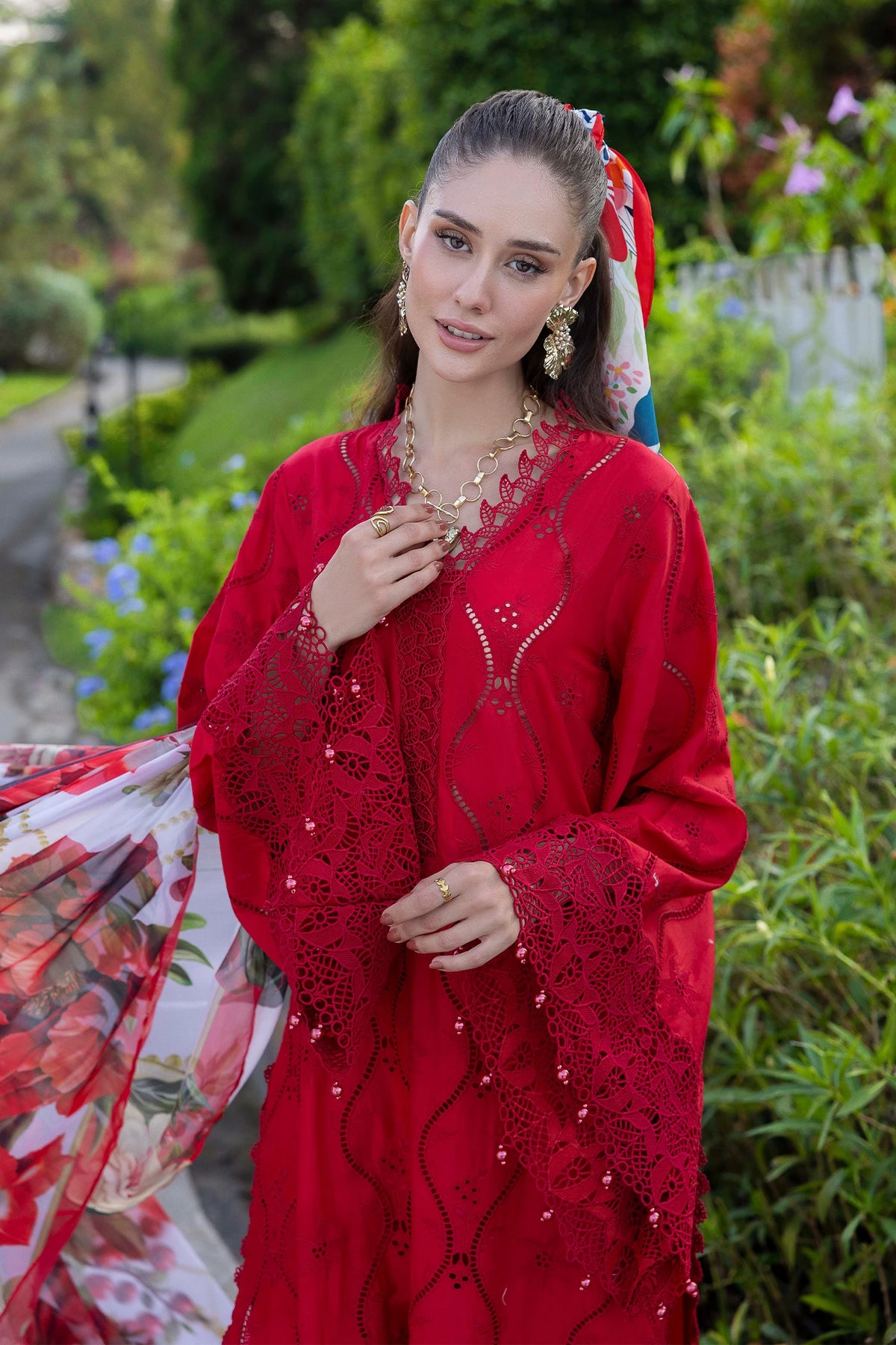 3 Piece – Embroidered Lawn
