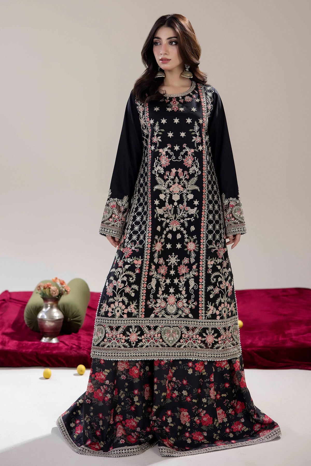 2 Piece – Embroidered Lawn