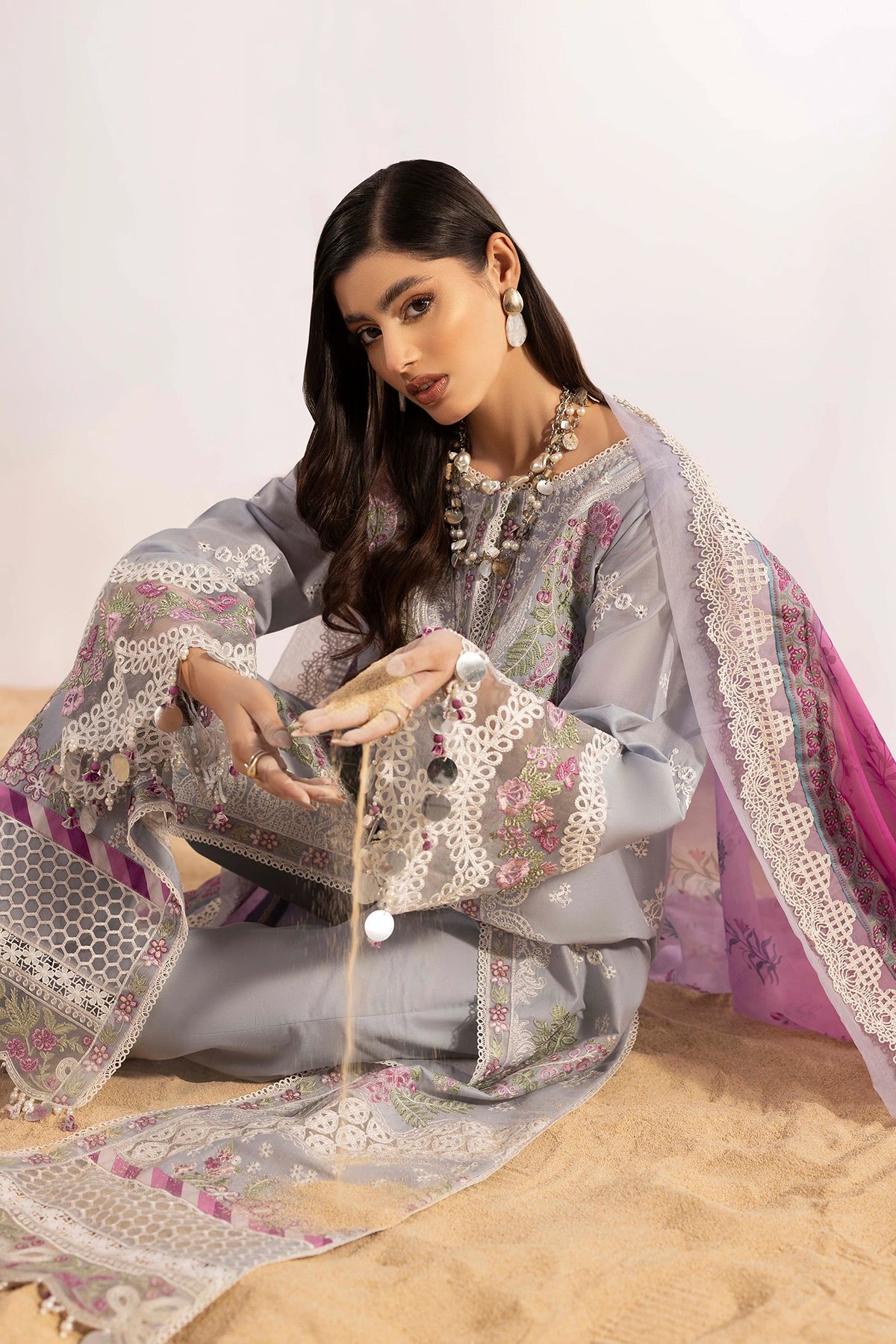 3 Piece – Embroidered Lawn