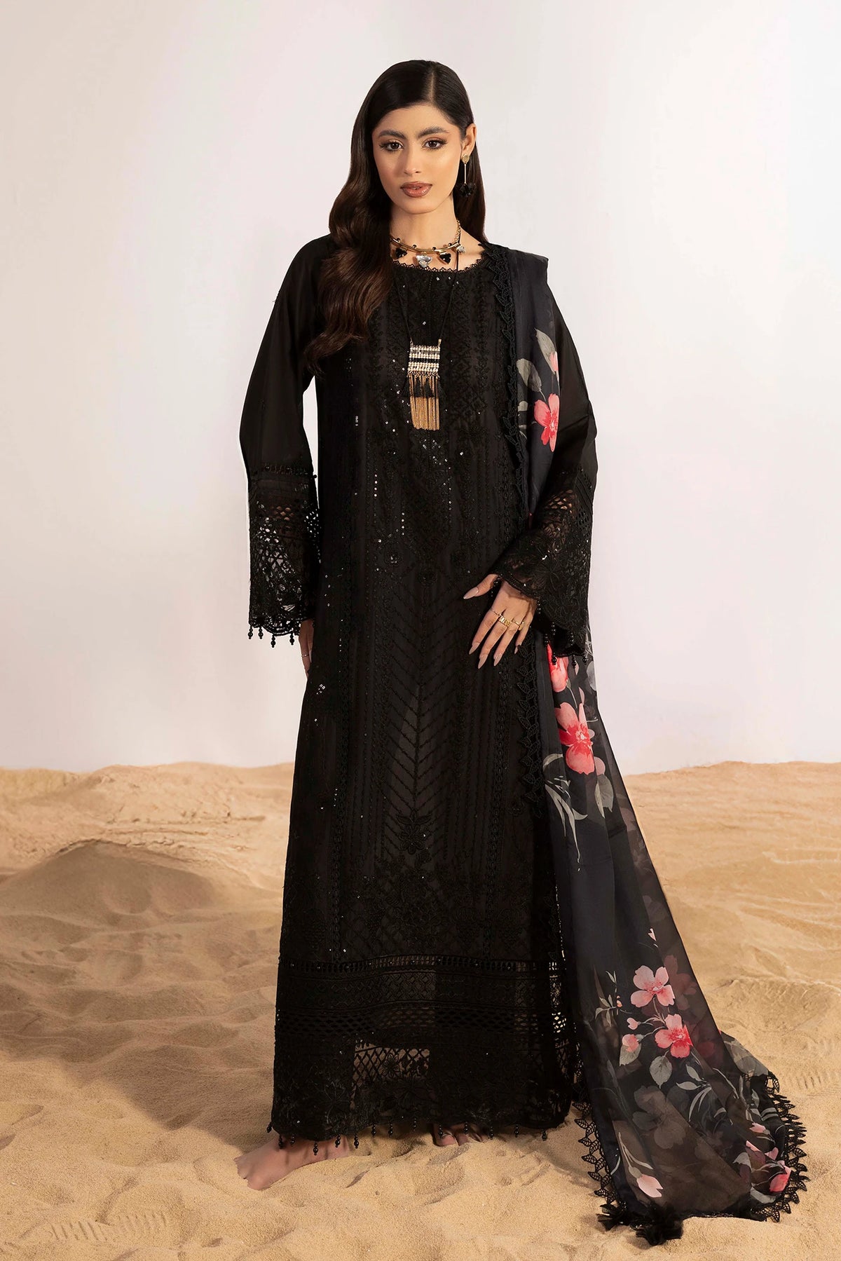 3 Piece – Embroidered Lawn