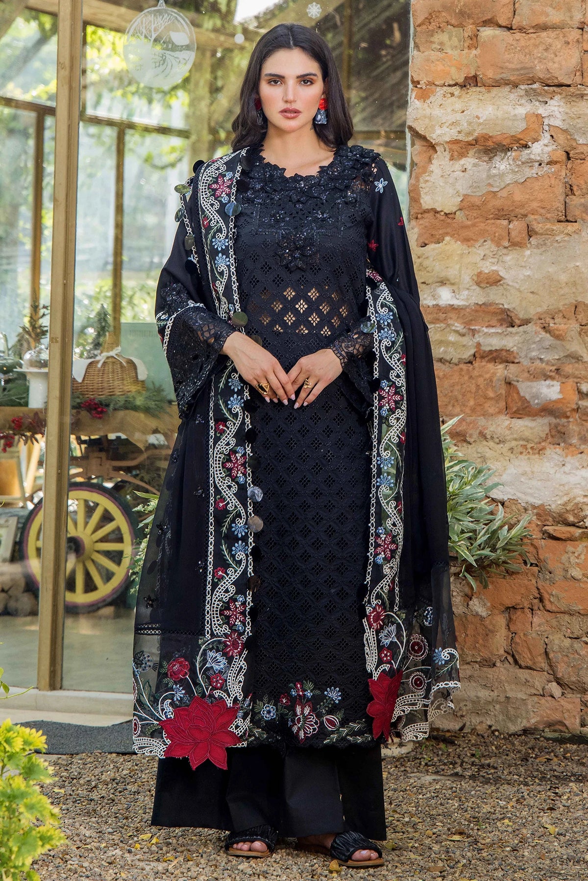 3 Piece – Embroidered Lawn