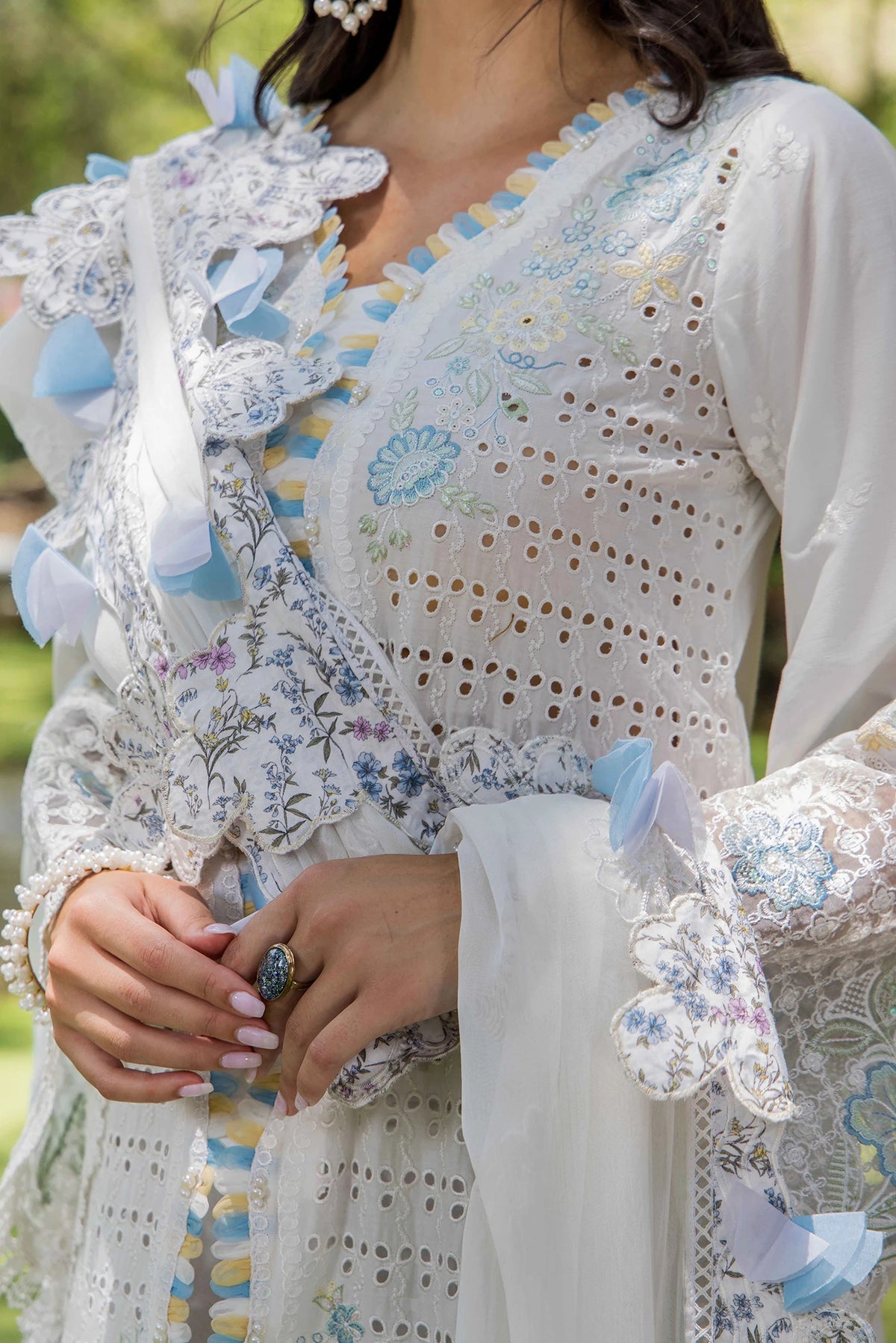 3 Piece – Embroidered Lawn