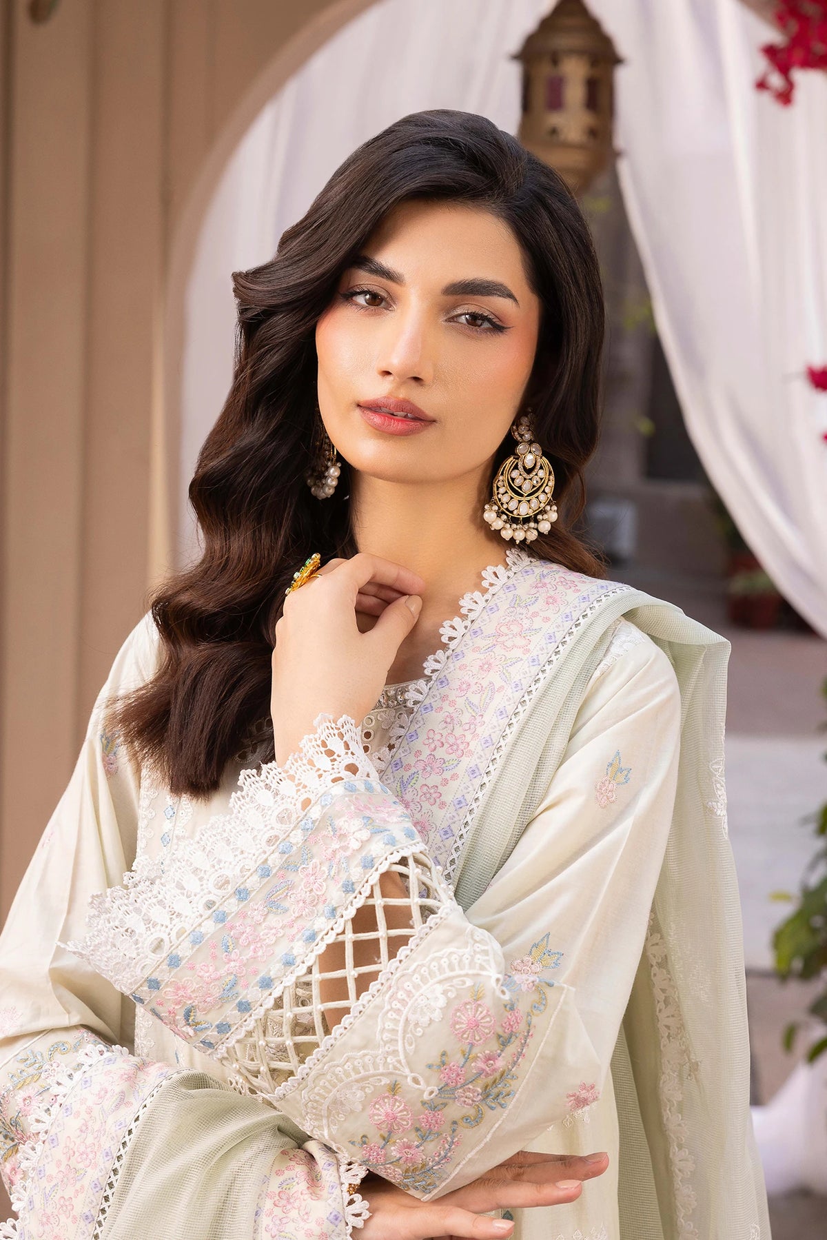 3 Piece – Embroidered Lawn