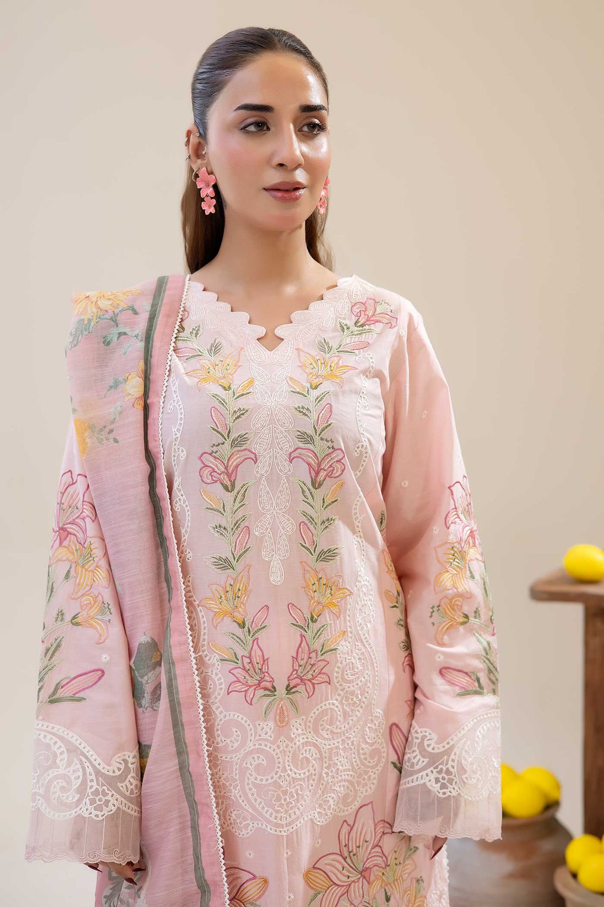 3 Piece – Embroidered Lawn