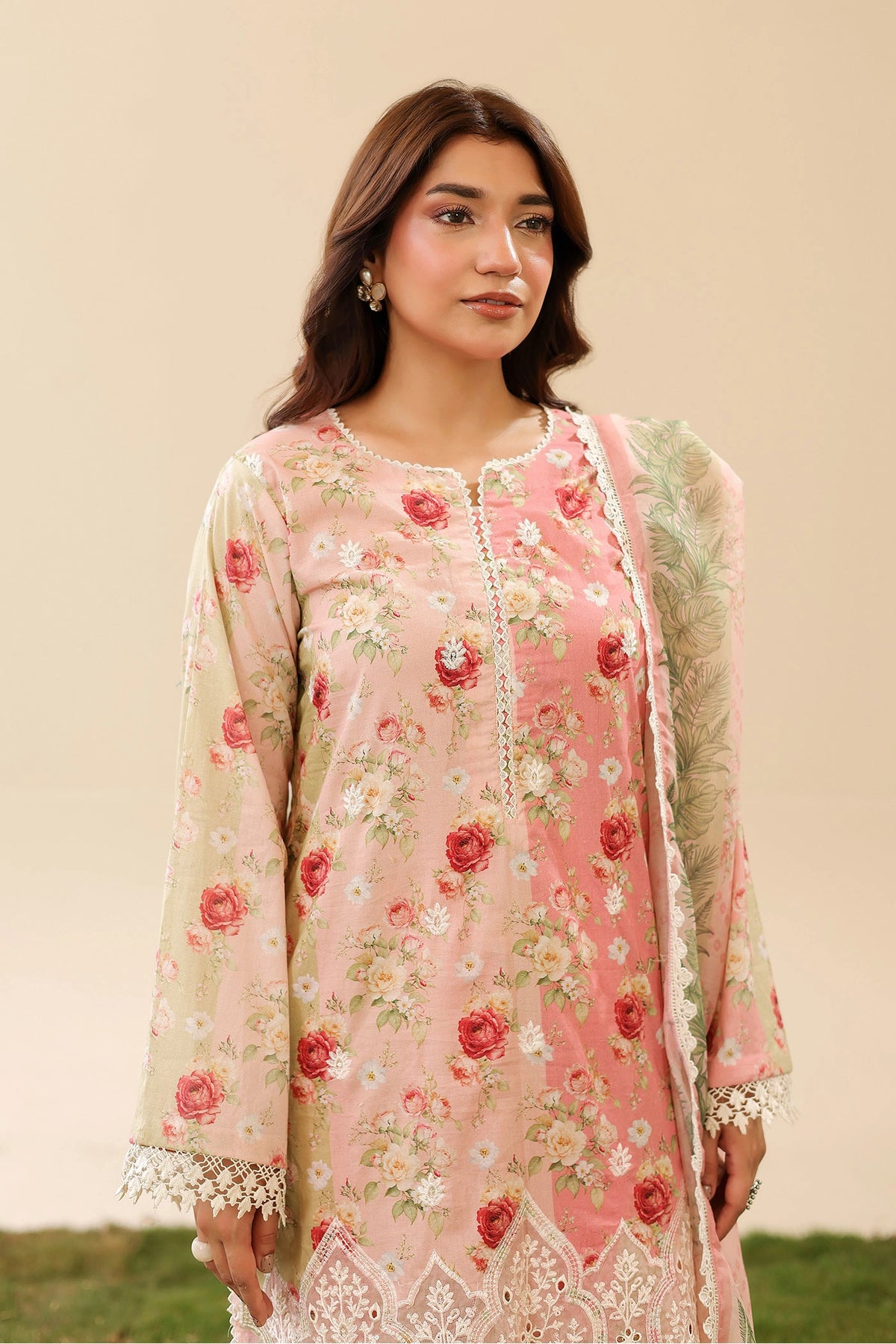 3 Piece – Embroidered Lawn