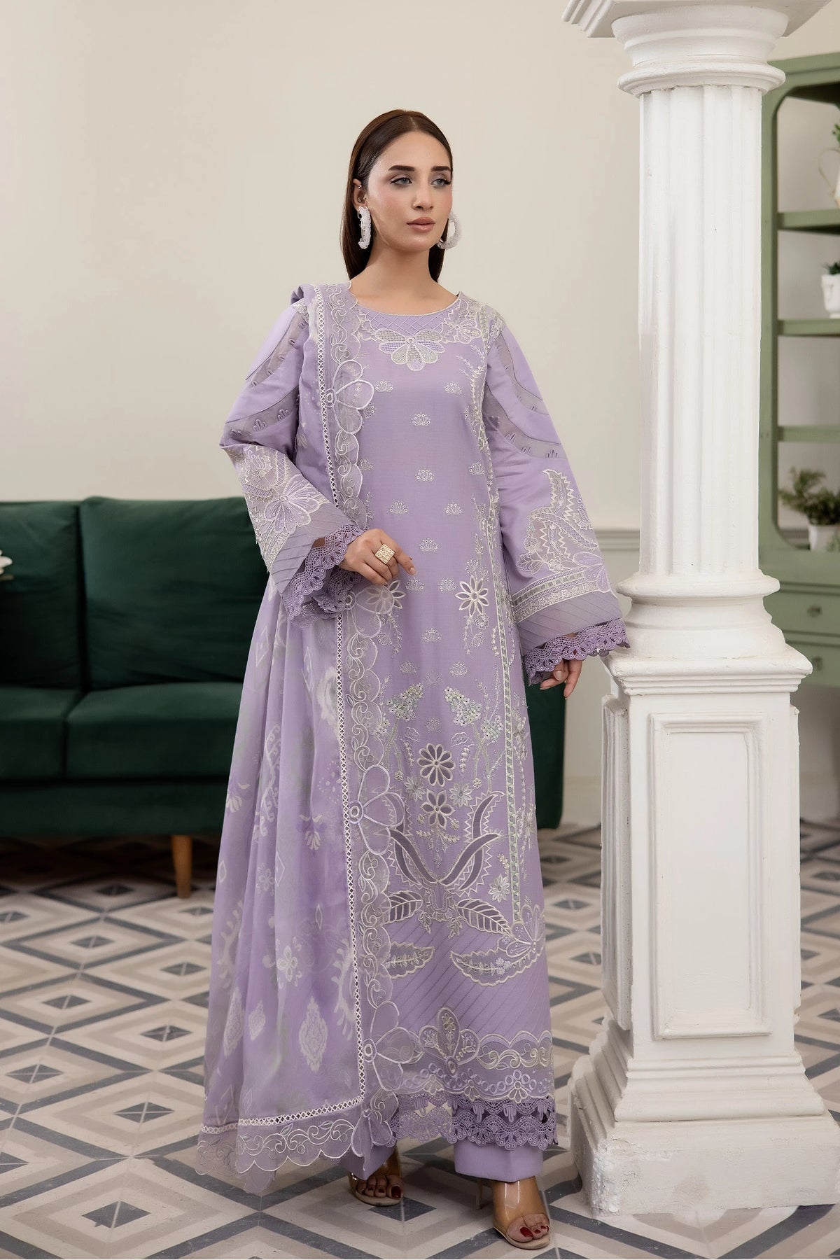 3 Piece – Embroidered Lawn