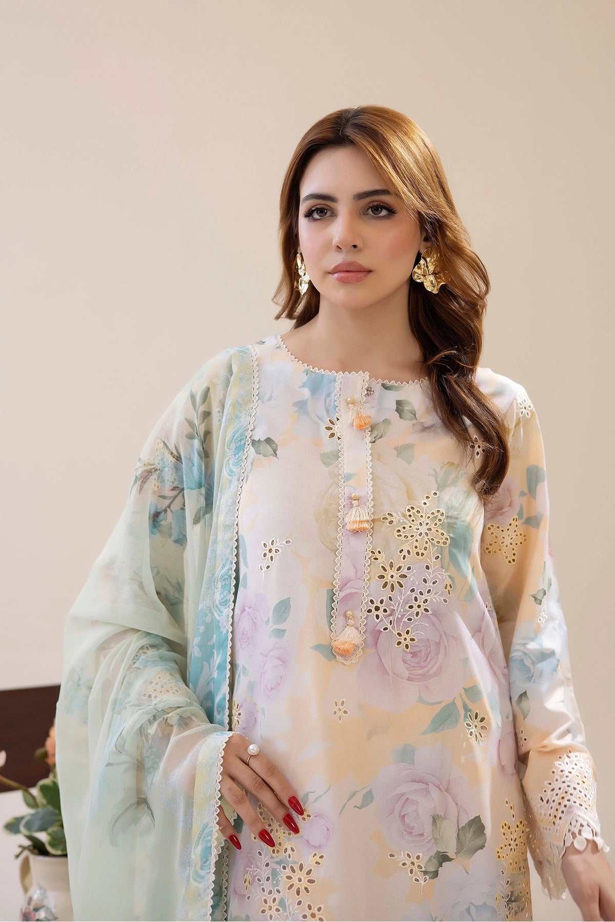 3 Piece – Embroidered Lawn