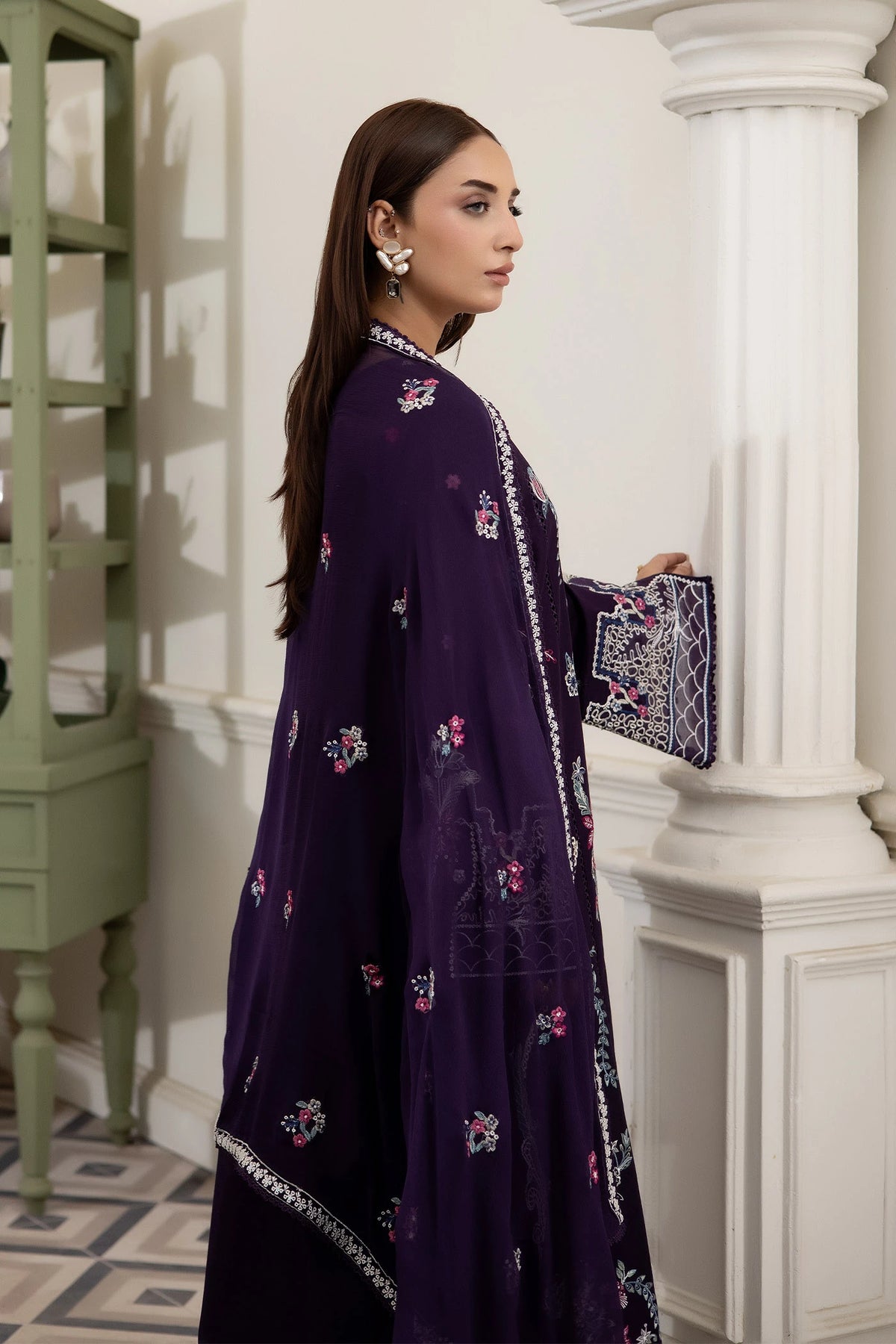 3 Piece – Embroidered Lawn