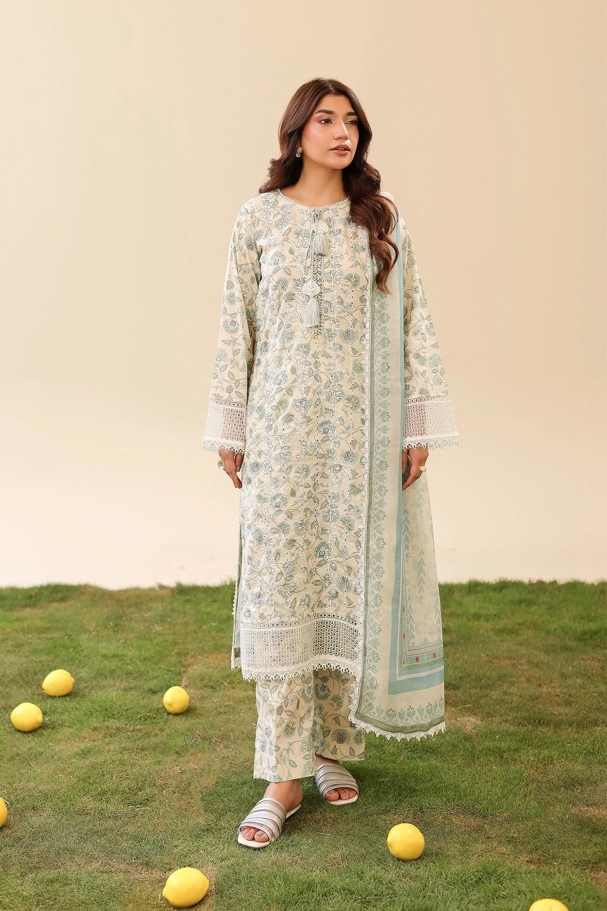 3 Piece – Embroidered Lawn
