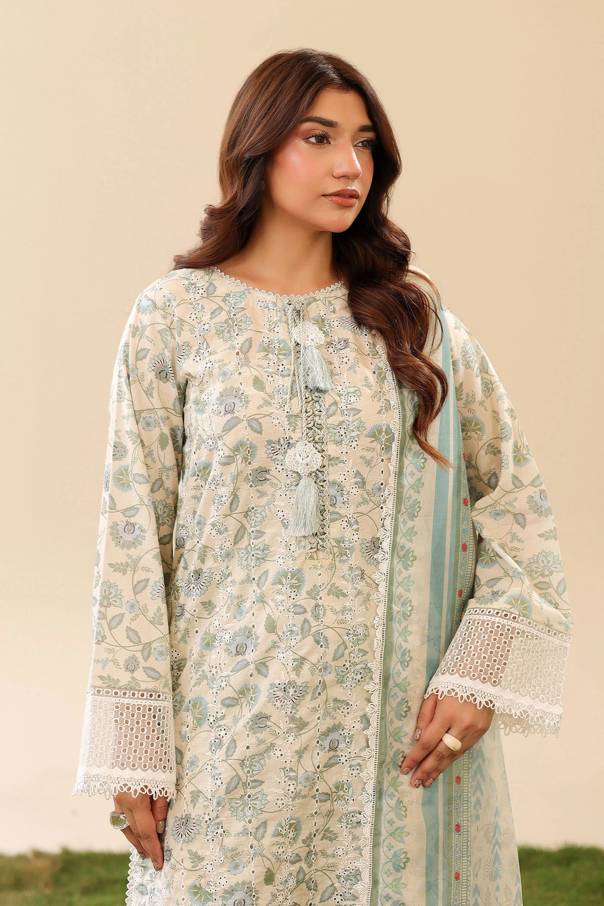 3 Piece – Embroidered Lawn