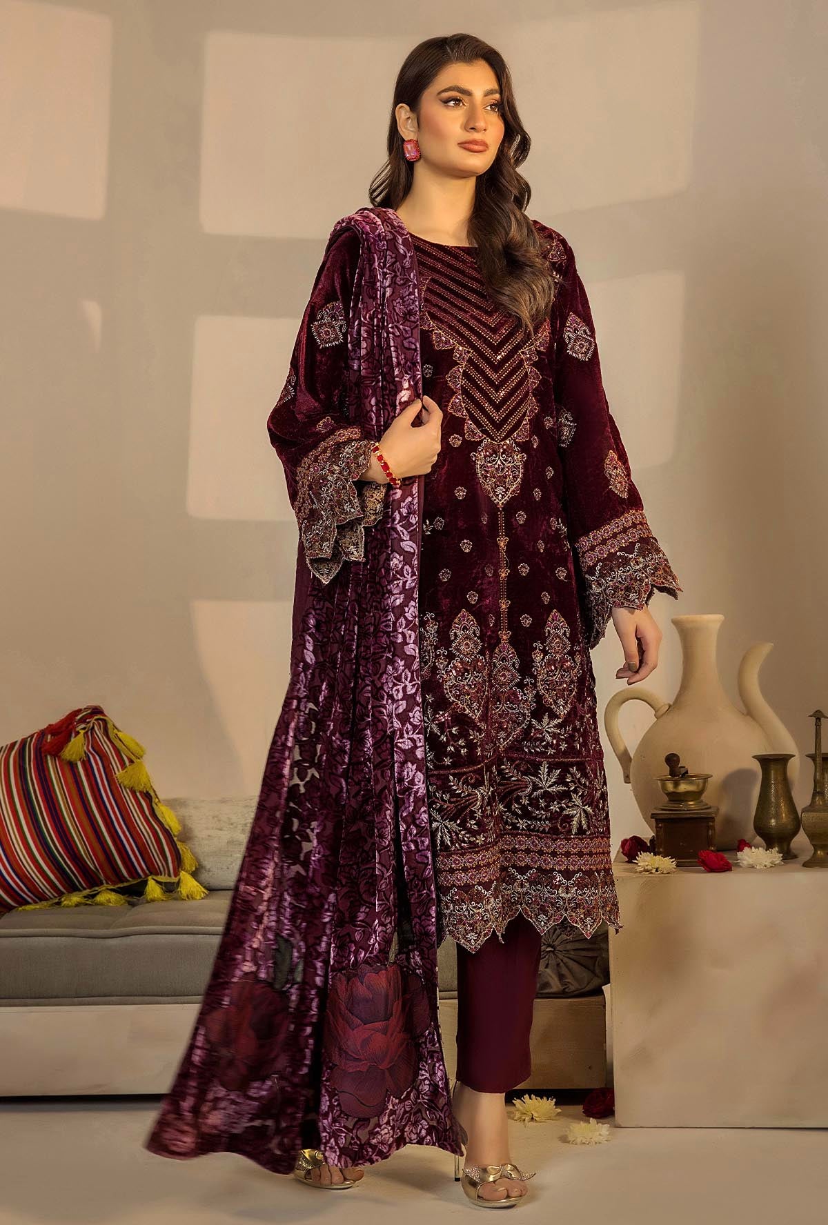1 Piece – Embroidered Velvet