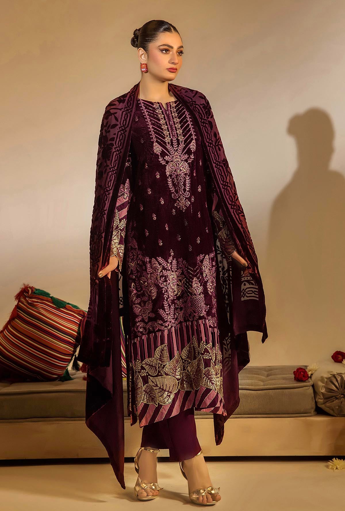1 Piece – Embroidered Velvet