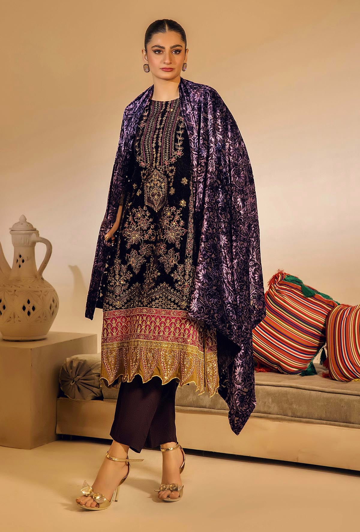 1 Piece – Embroidered Velvet