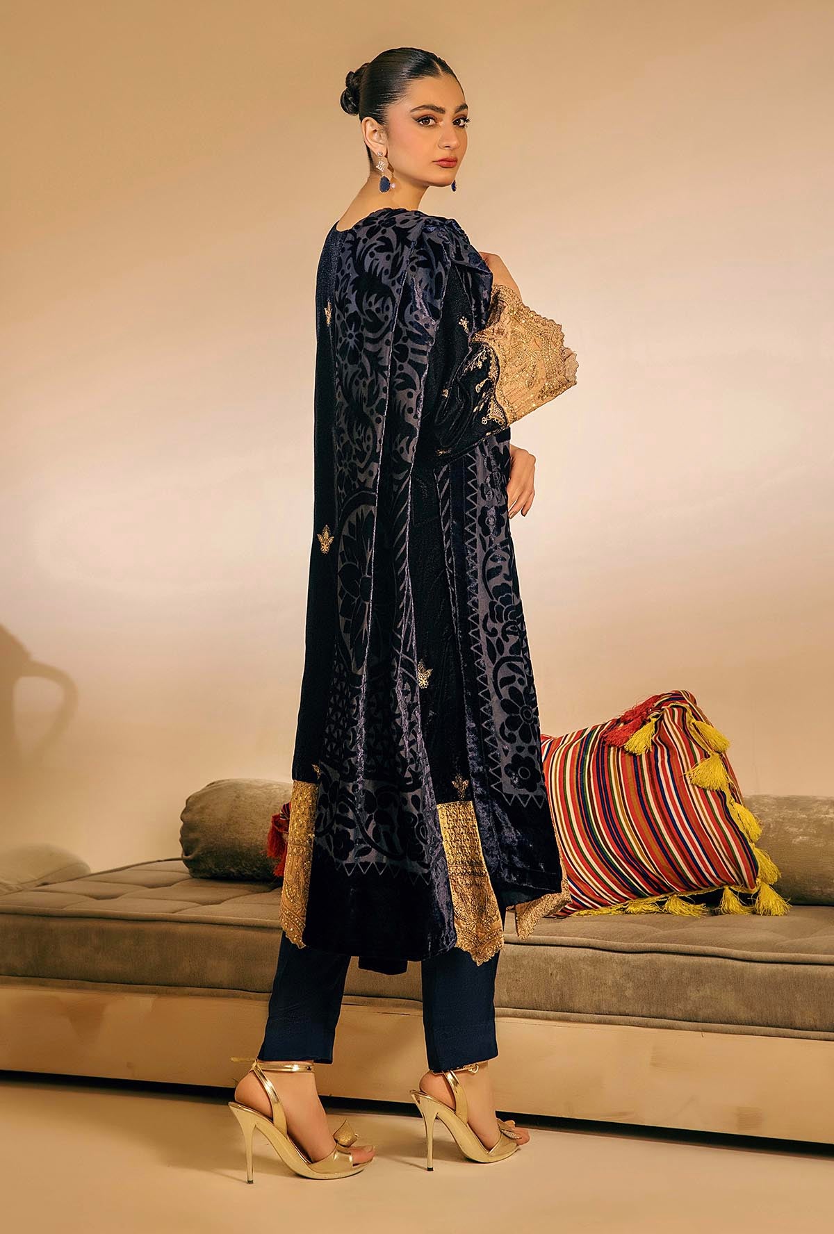 1 Piece – Embroidered Velvet