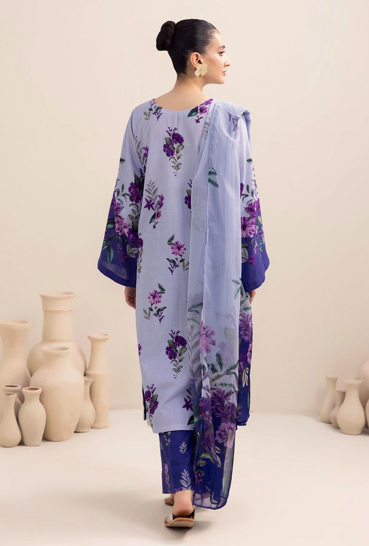 1 Piece – Embroidered Khaddar