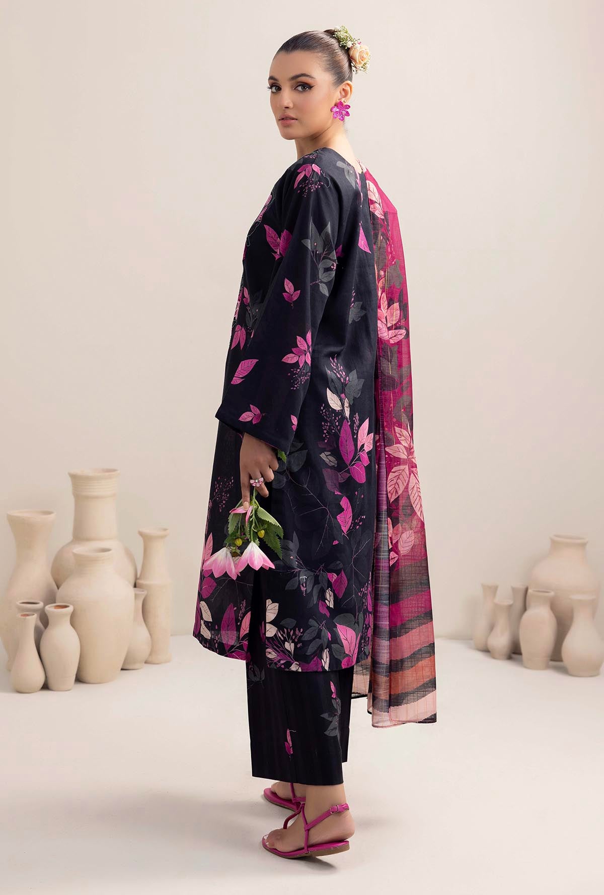 1 Piece – Embroidered Khaddar