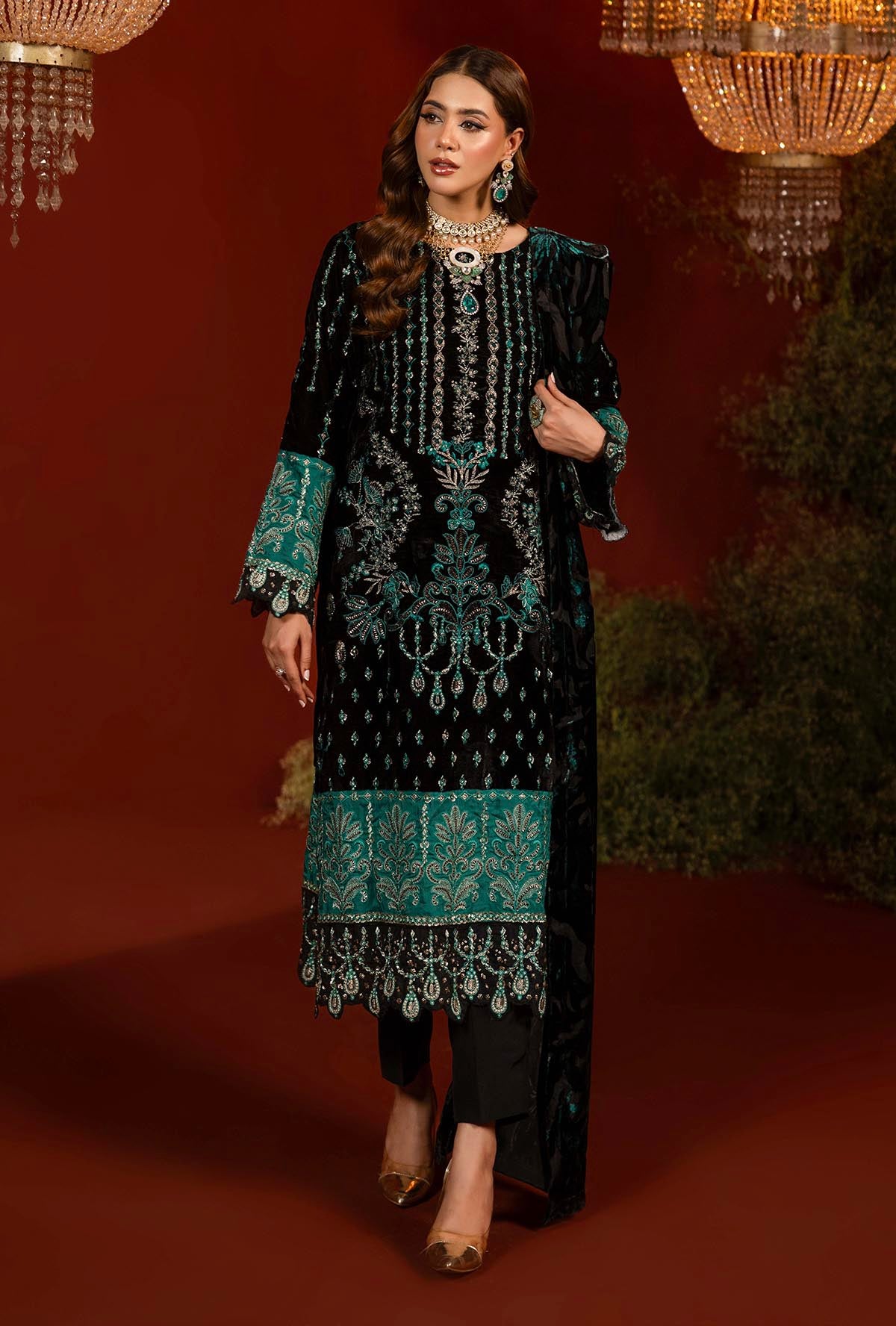 1 Piece – Embroidered Velvet