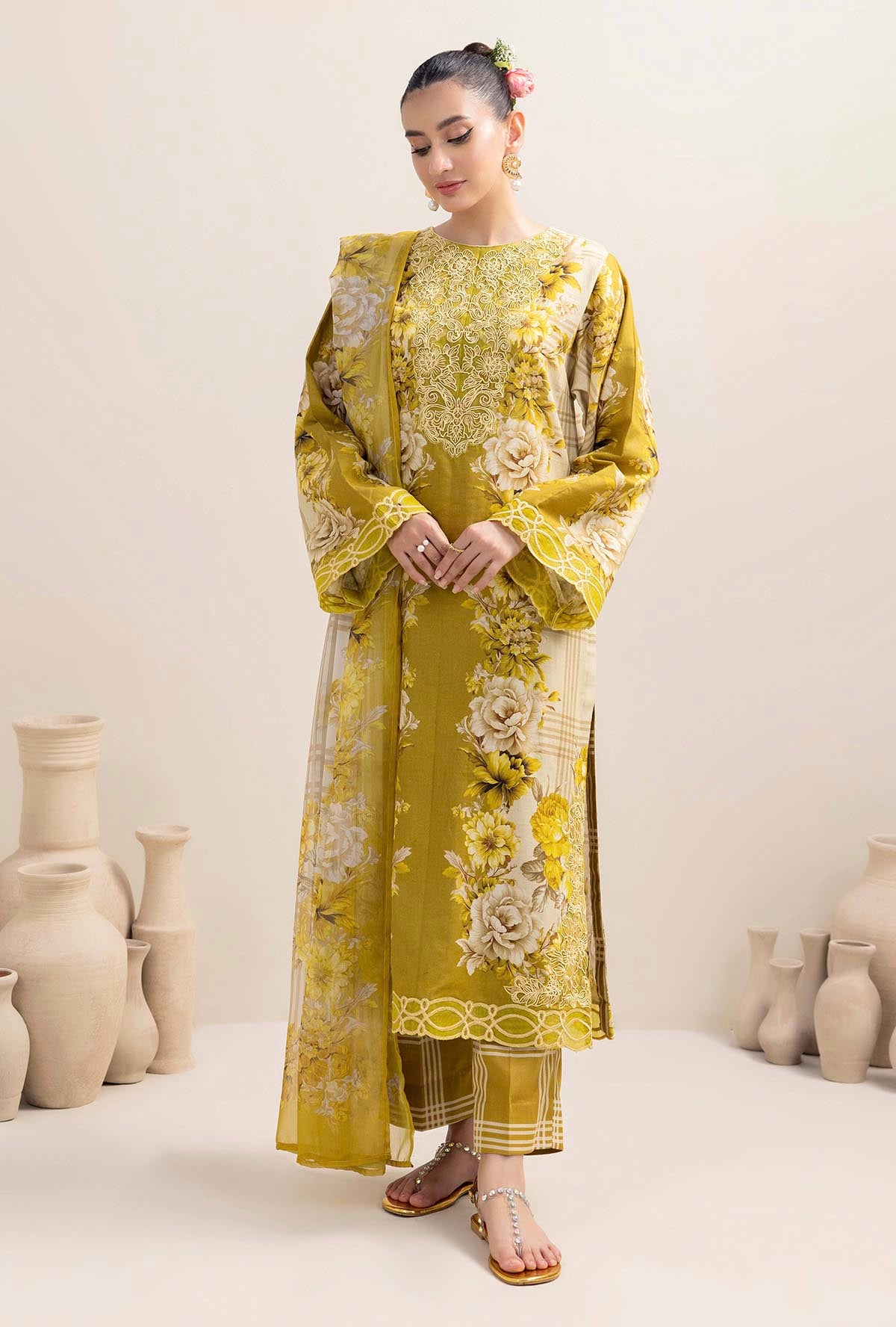 1 Piece – Embroidered Khaddar