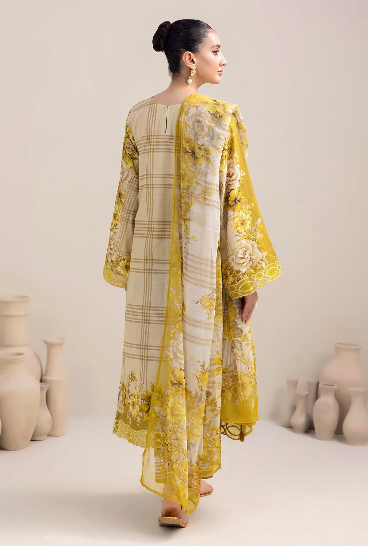 1 Piece – Embroidered Khaddar