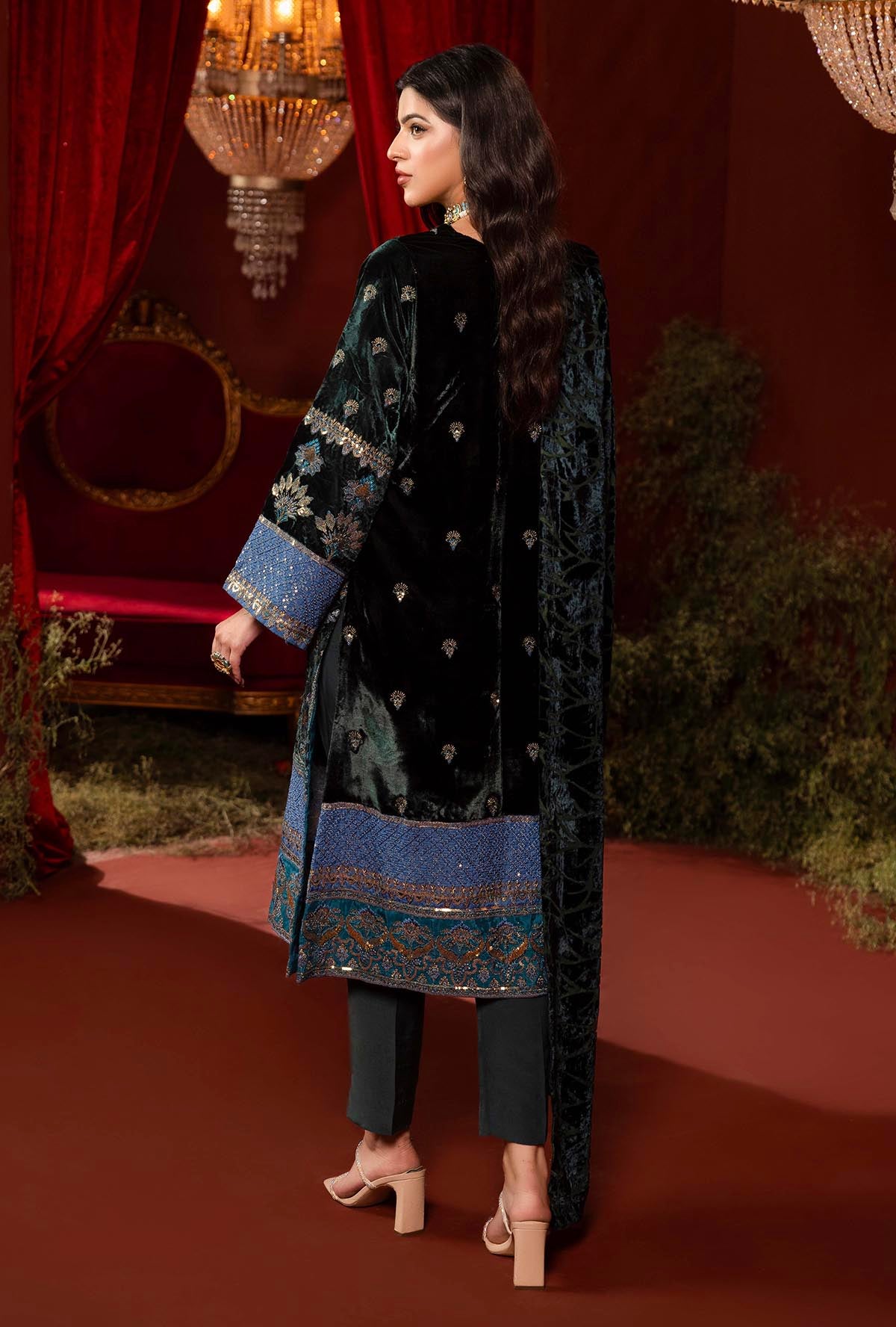 1 Piece – Embroidered Velvet