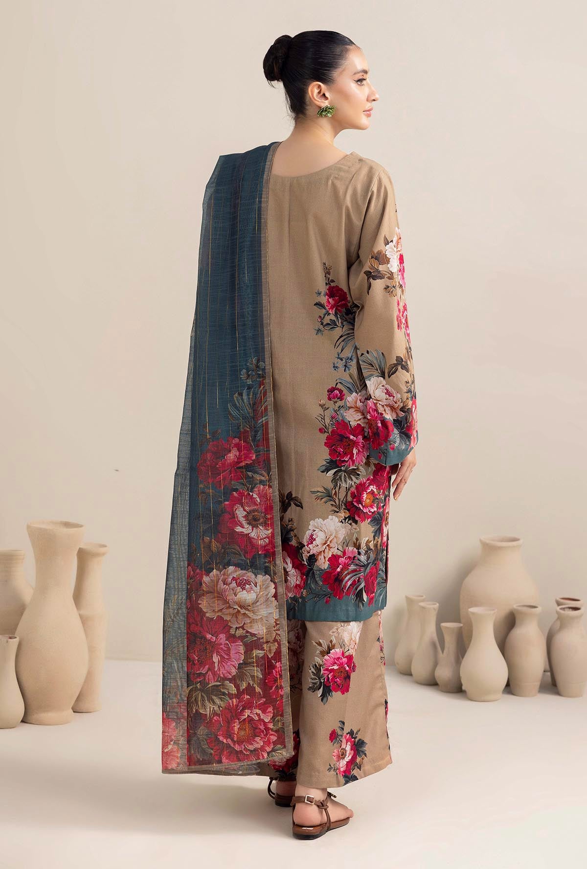 1 Piece – Embroidered Khaddar