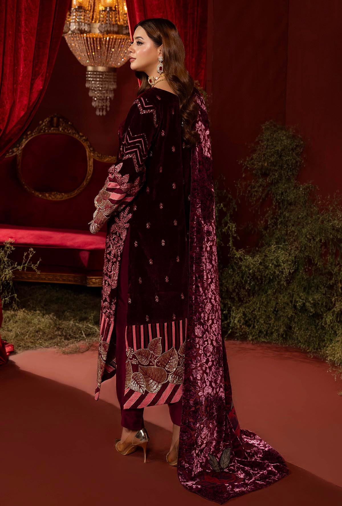 1 Piece – Embroidered Velvet