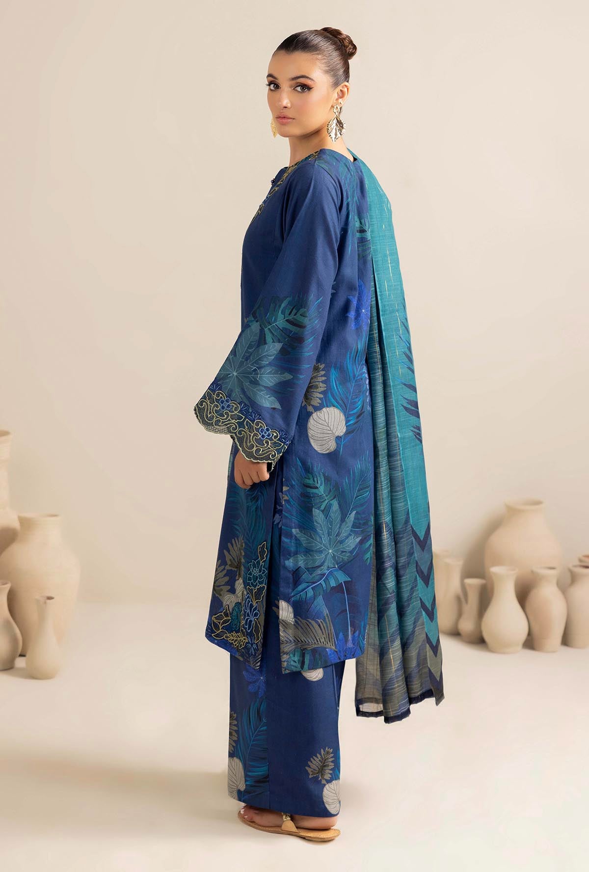 1 Piece – Embroidered Khaddar