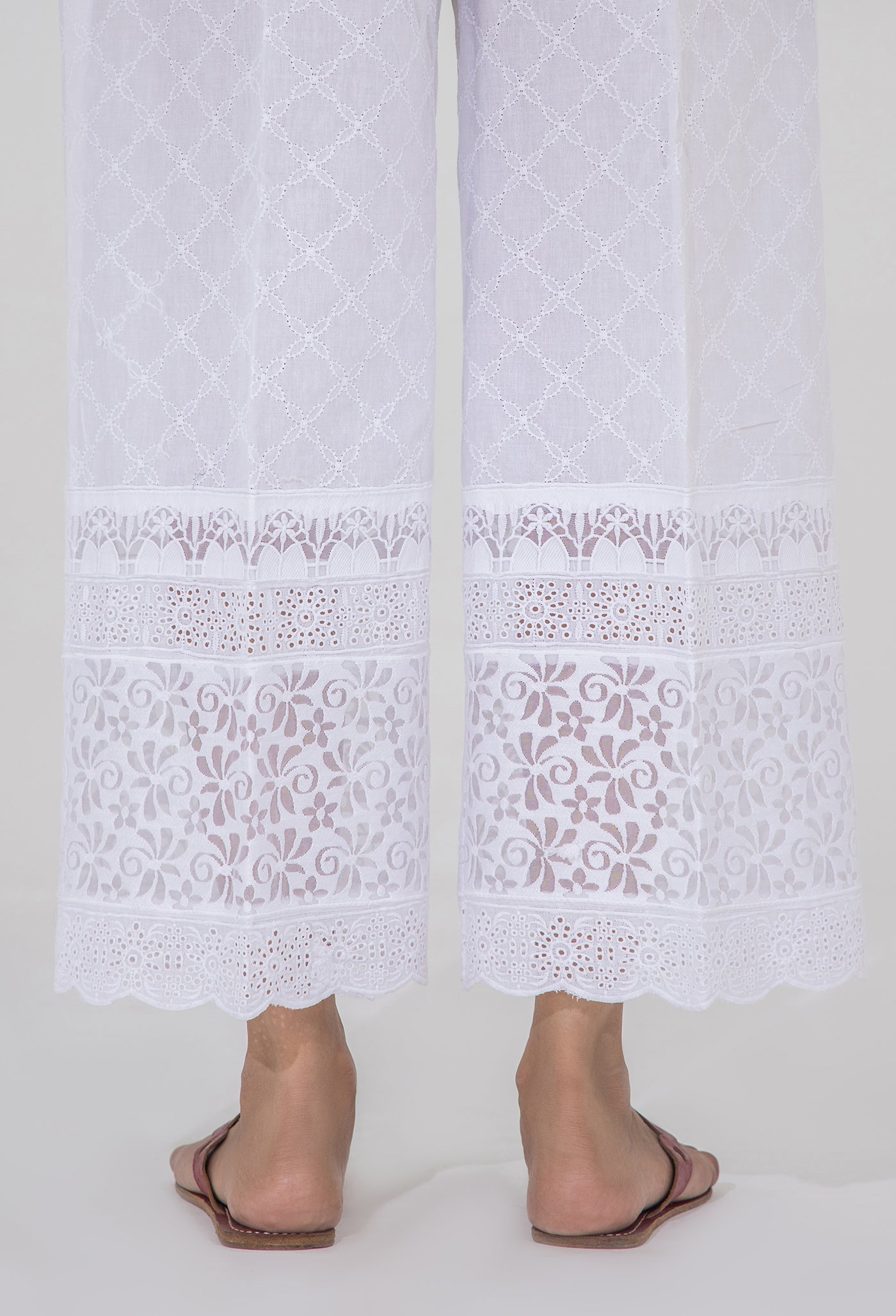 White Bottom 5215