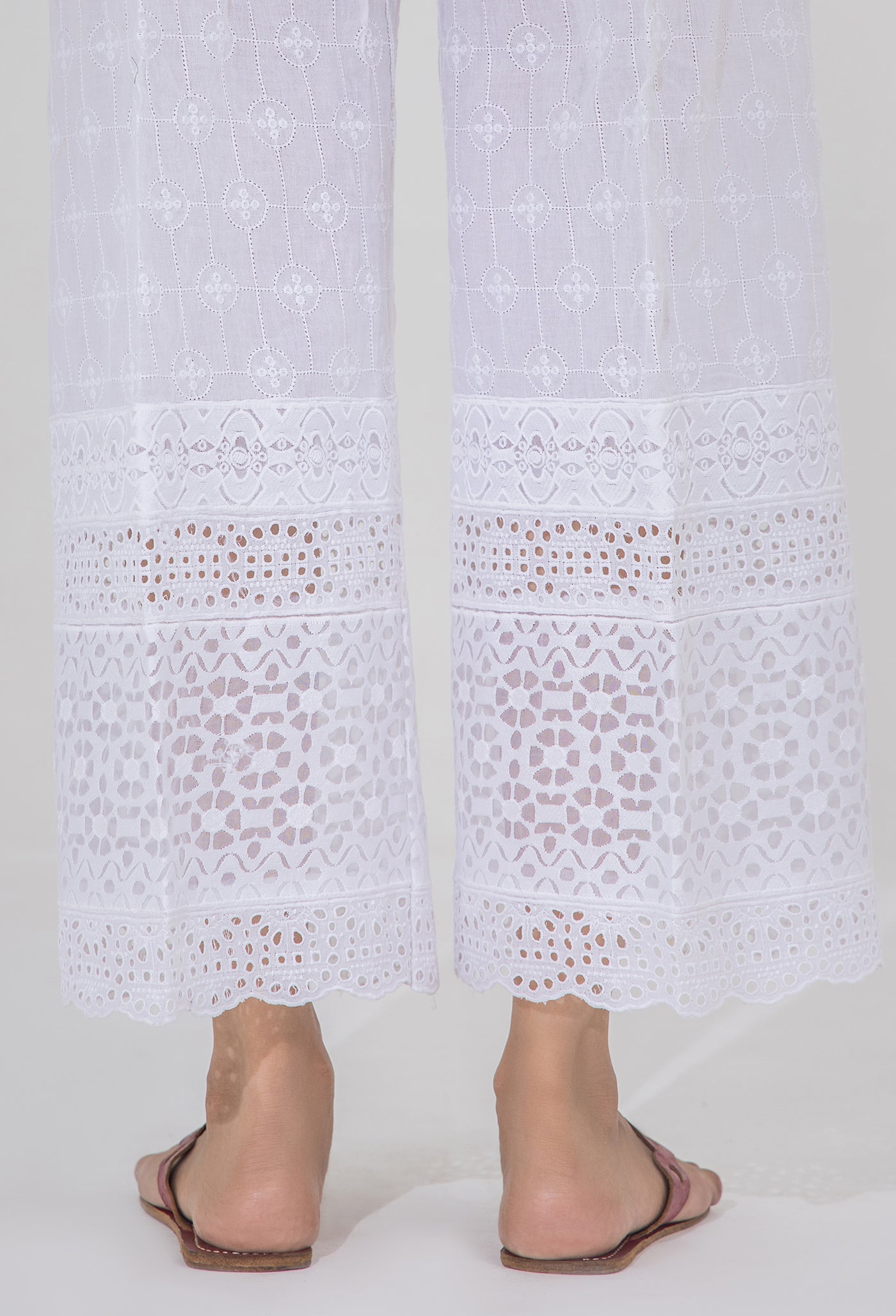 White Bottom 5216
