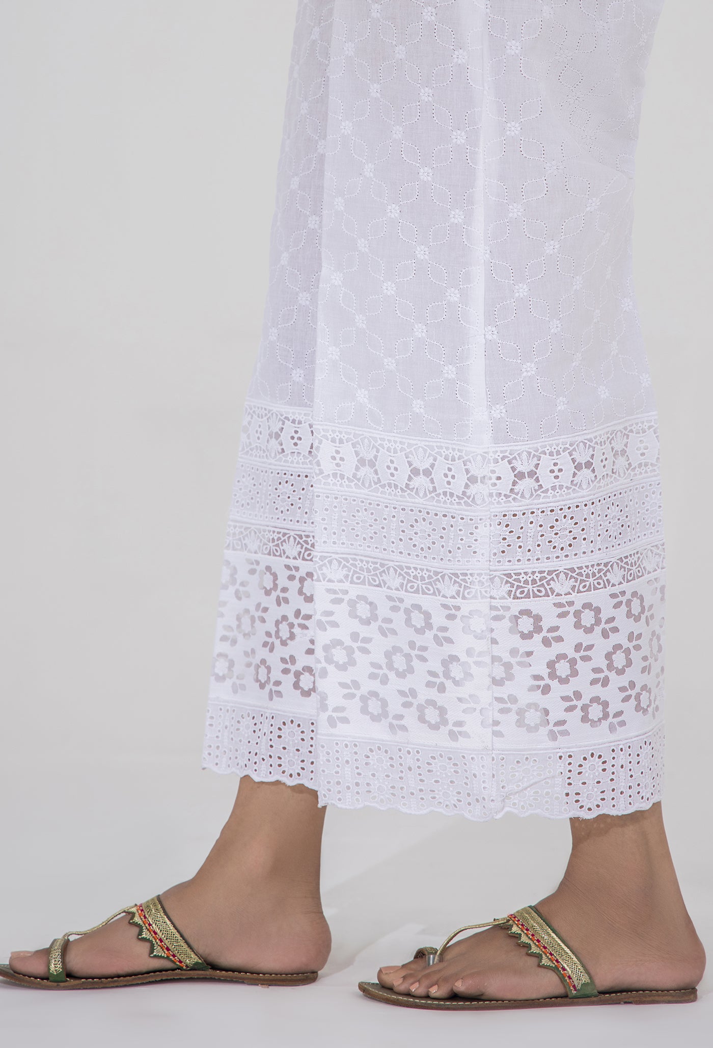 White Bottom 5218