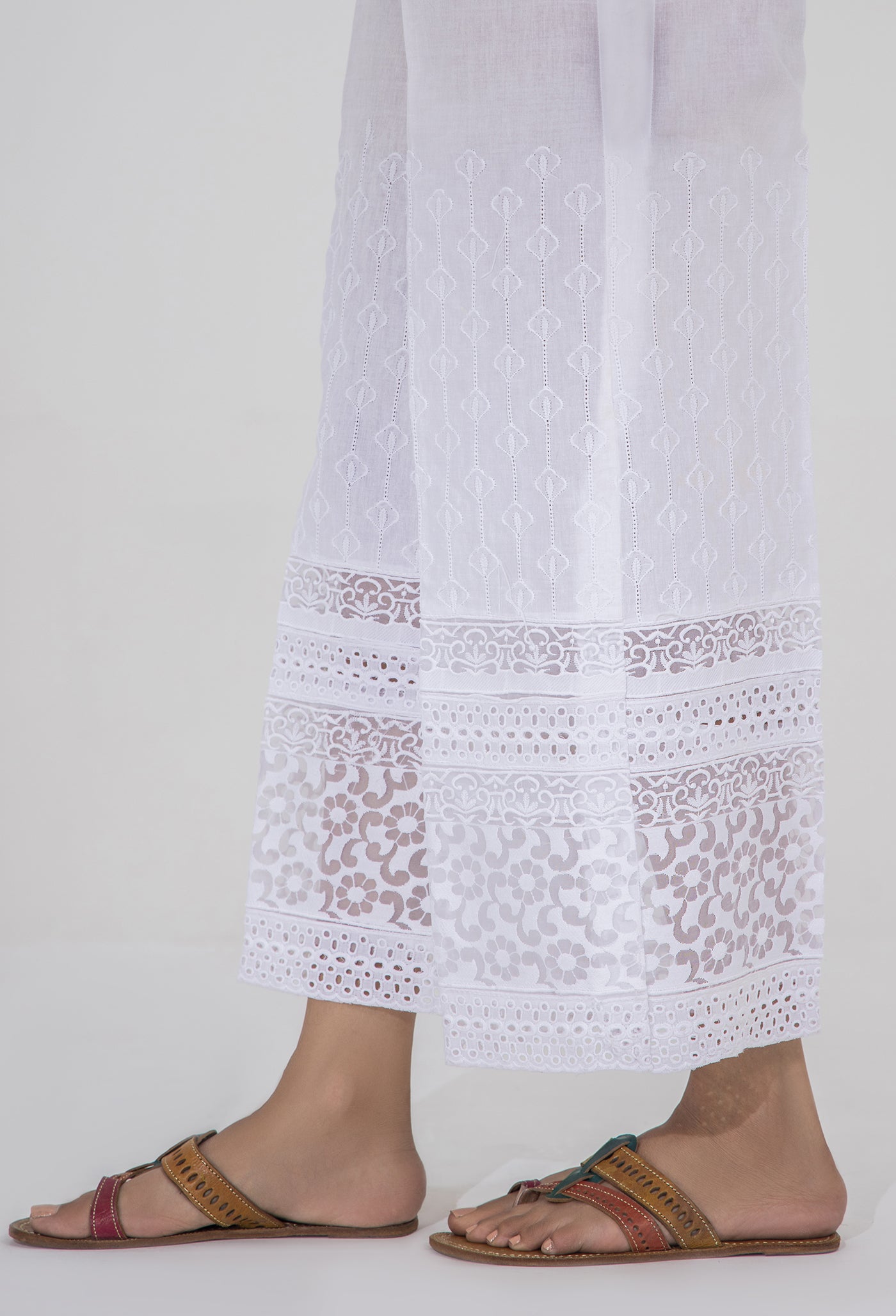 White Bottom 5220