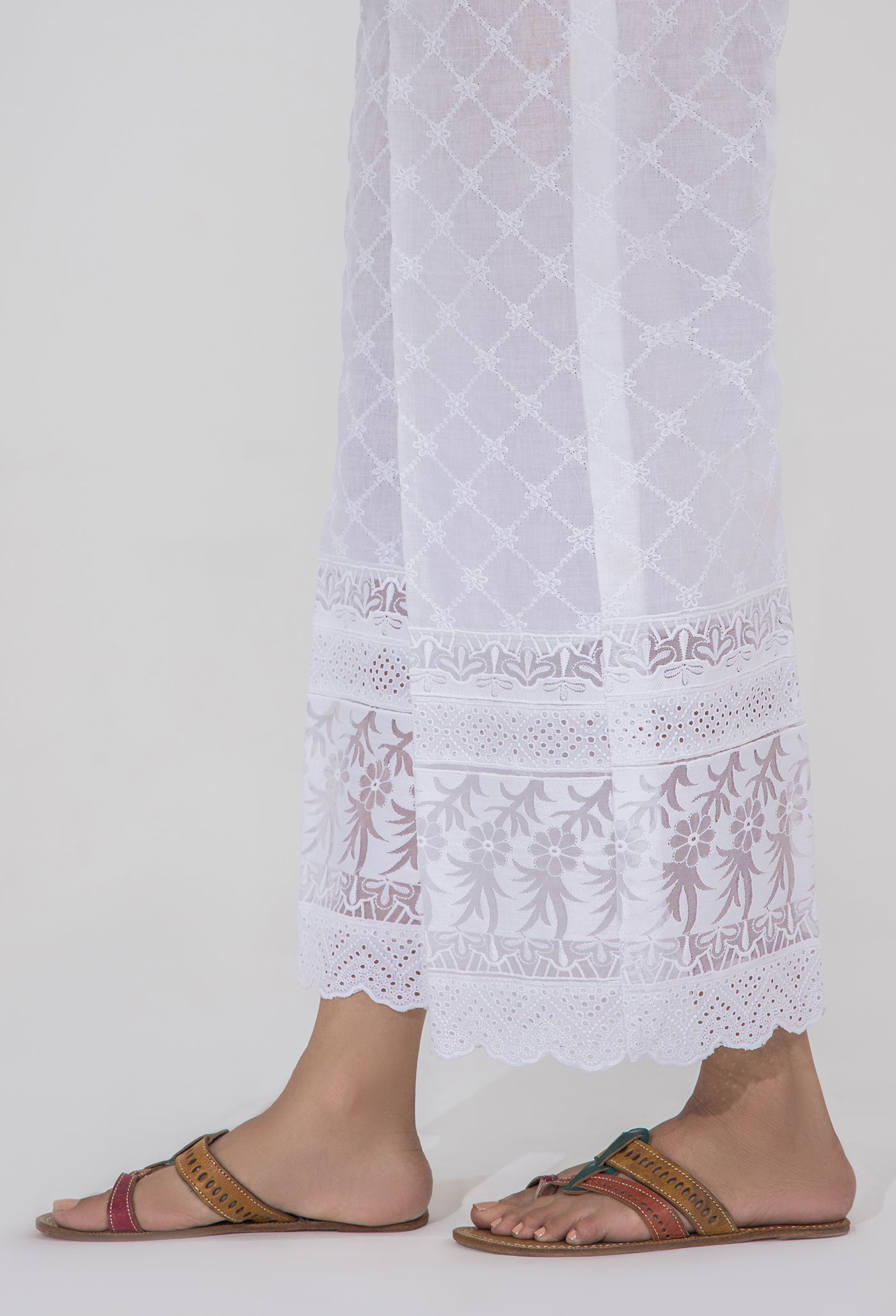 White Bottom 5221