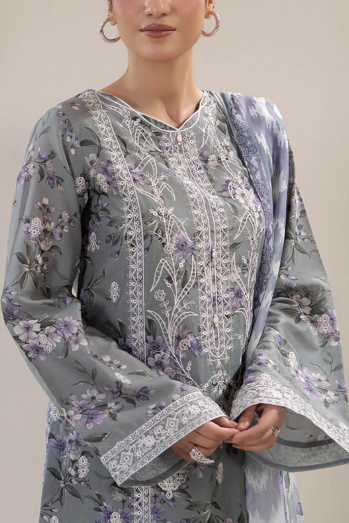 3 Piece – Embroidered Lawn