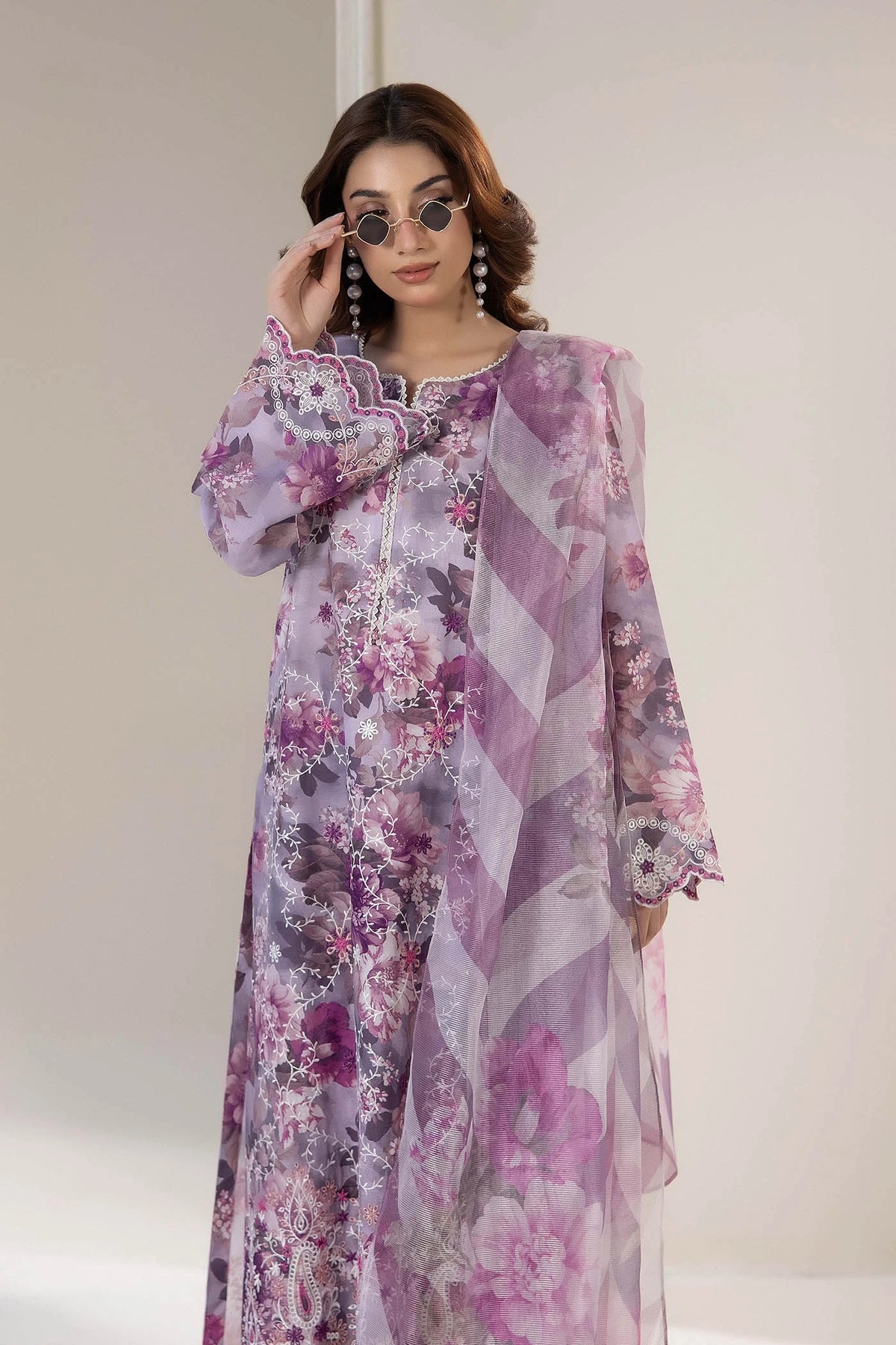 3 Piece – Embroidered Lawn