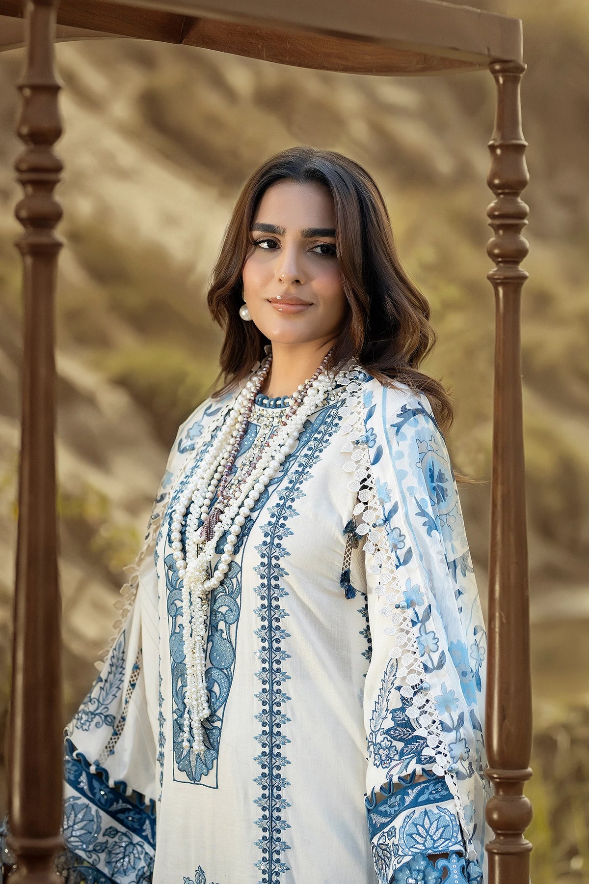 3 Piece – Embroidered Lawn