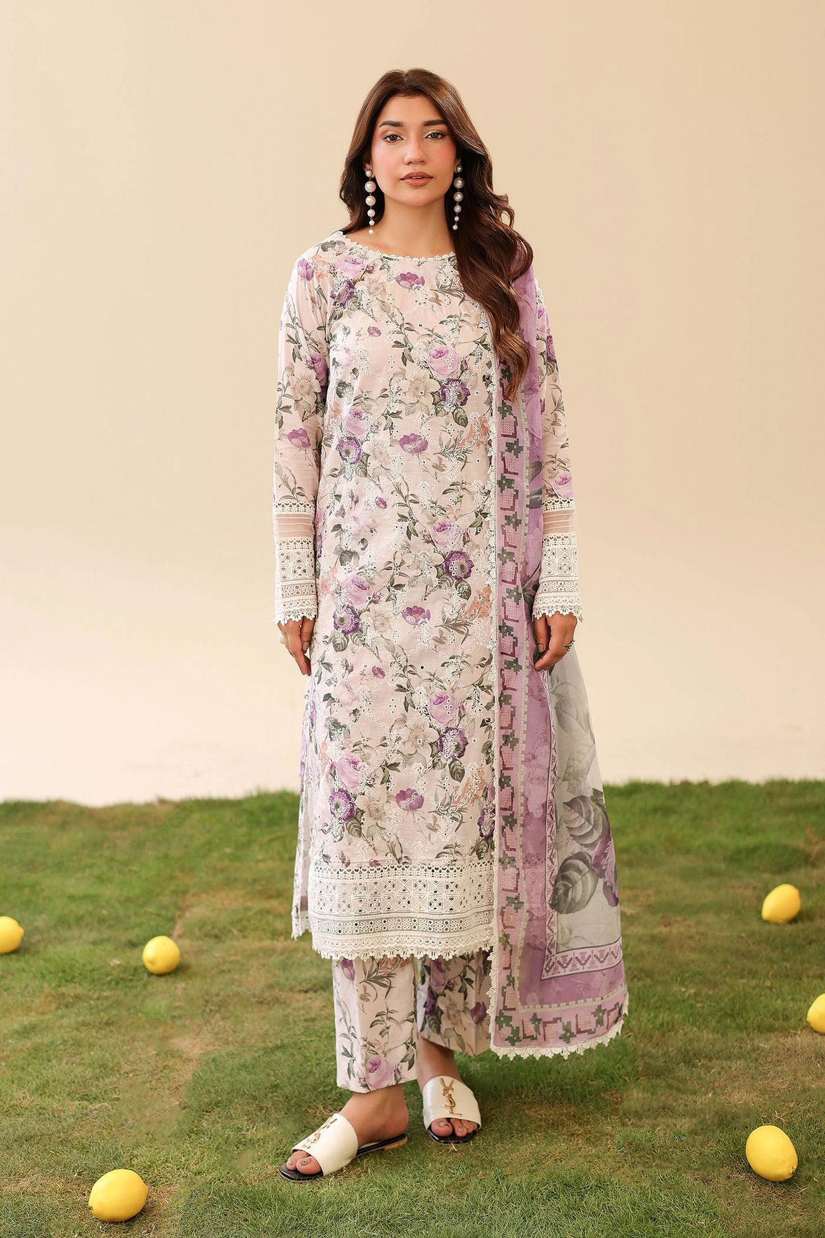 3 Piece – Embroidered Lawn