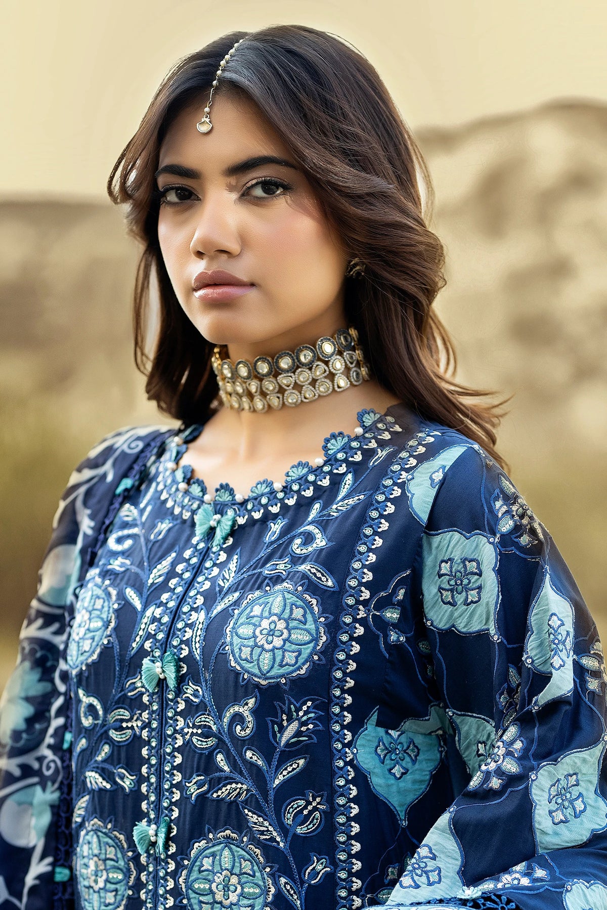 3 Piece – Embroidered Lawn