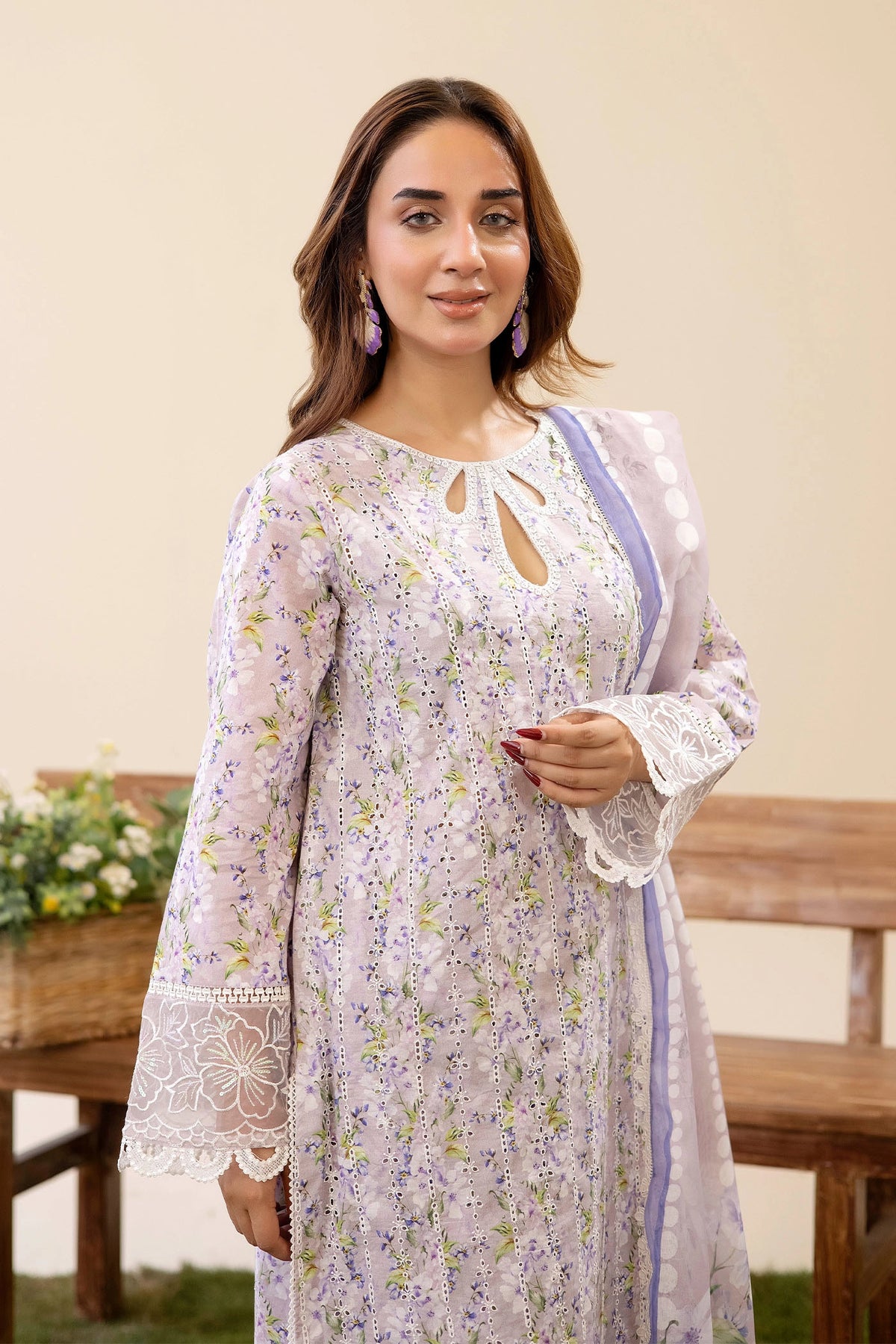 3 Piece – Embroidered Lawn
