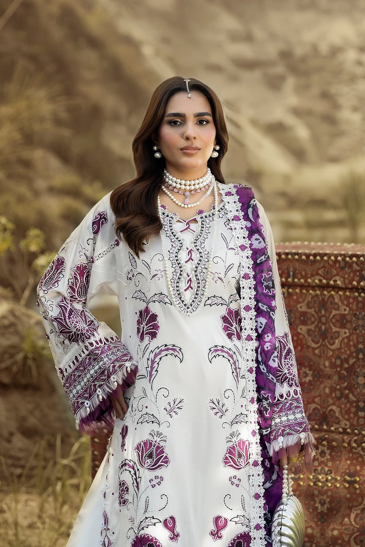 3 Piece – Embroidered Lawn
