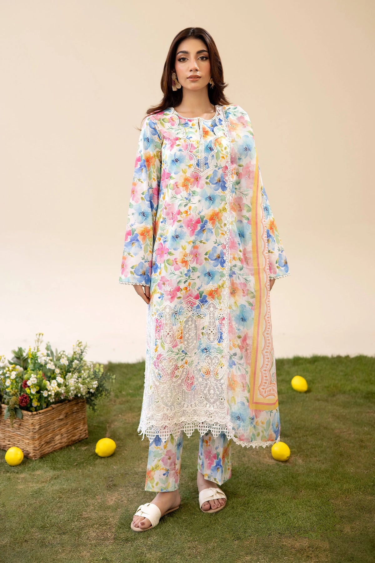 3 Piece – Embroidered Lawn
